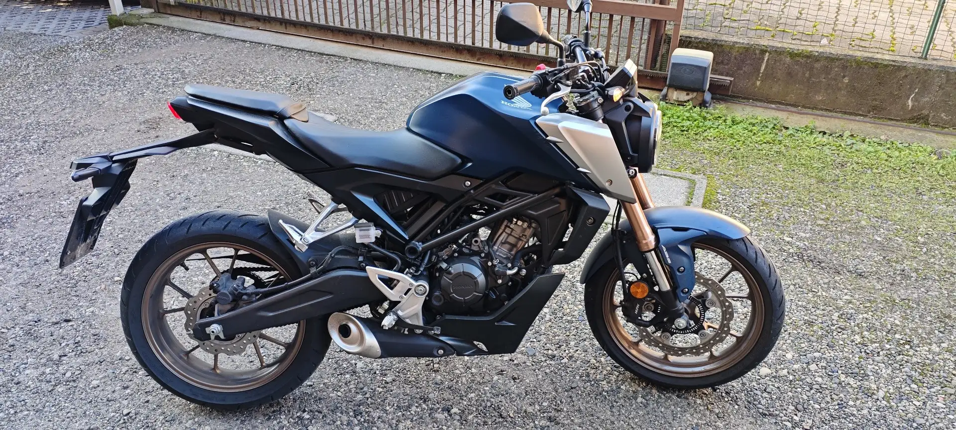 Honda CB 125 r Albastru - 1