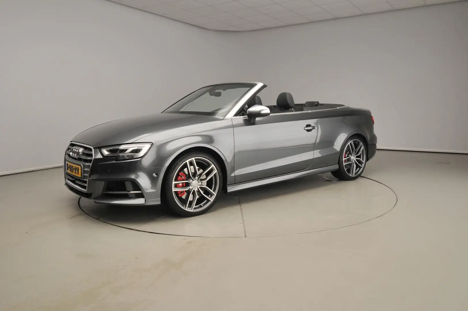 Audi S3 Cabriolet 2.0 TFSI S3 quattro Pro Line Plus 310 PK Grijs - 1
