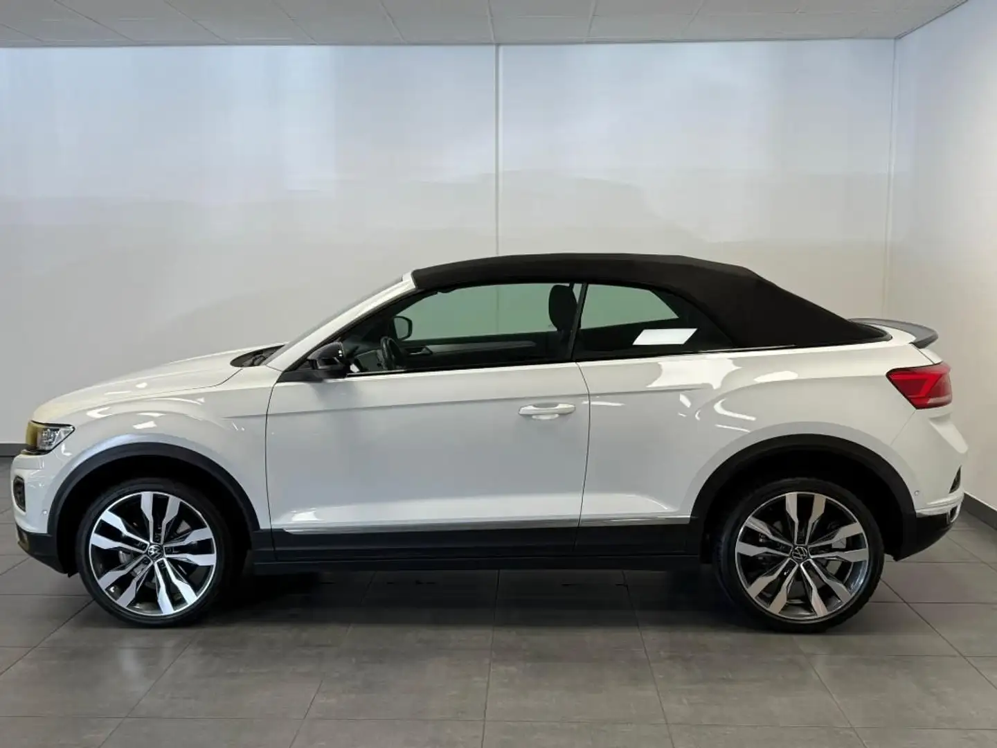 Volkswagen T-Roc Cabriolet Style 1.5 TSI DSG, 19",LED,Navi, Blanc - 2
