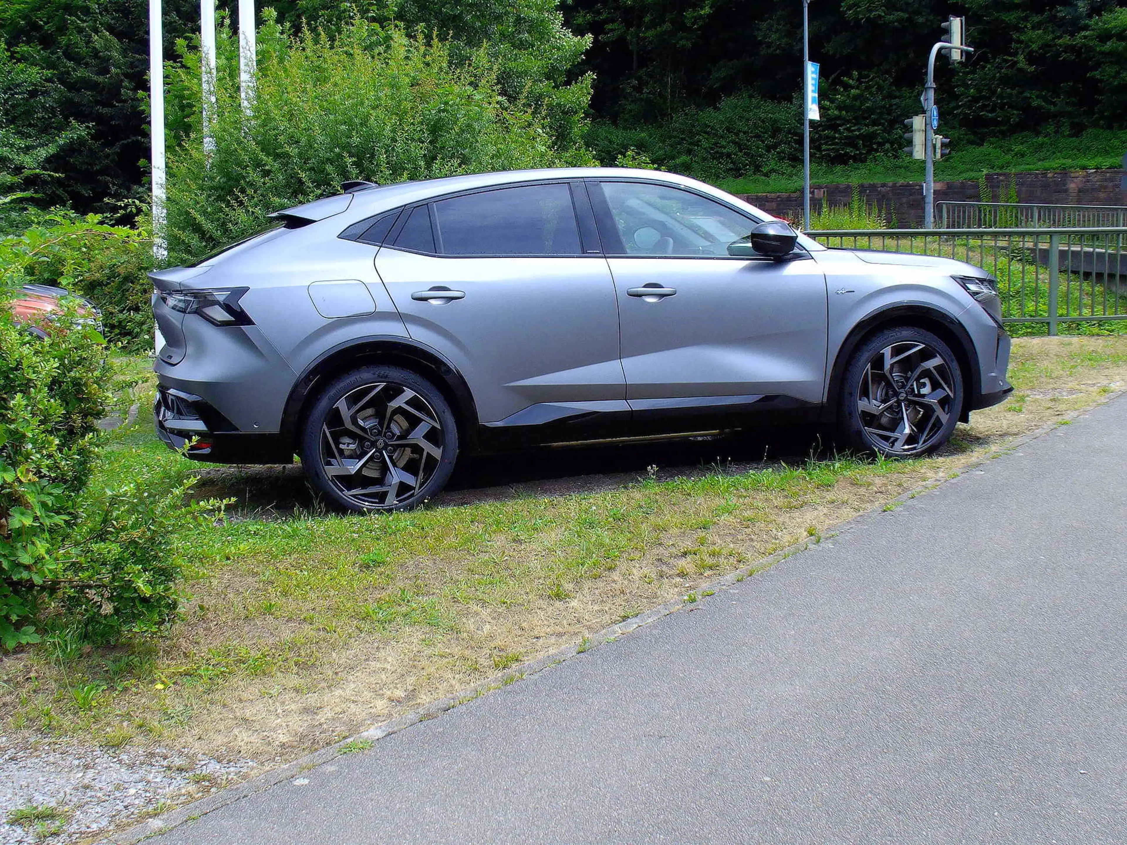 Renault Rafale Atelier Alpine E-Tech Plug-in Hyb.300 4x4 — photo 4