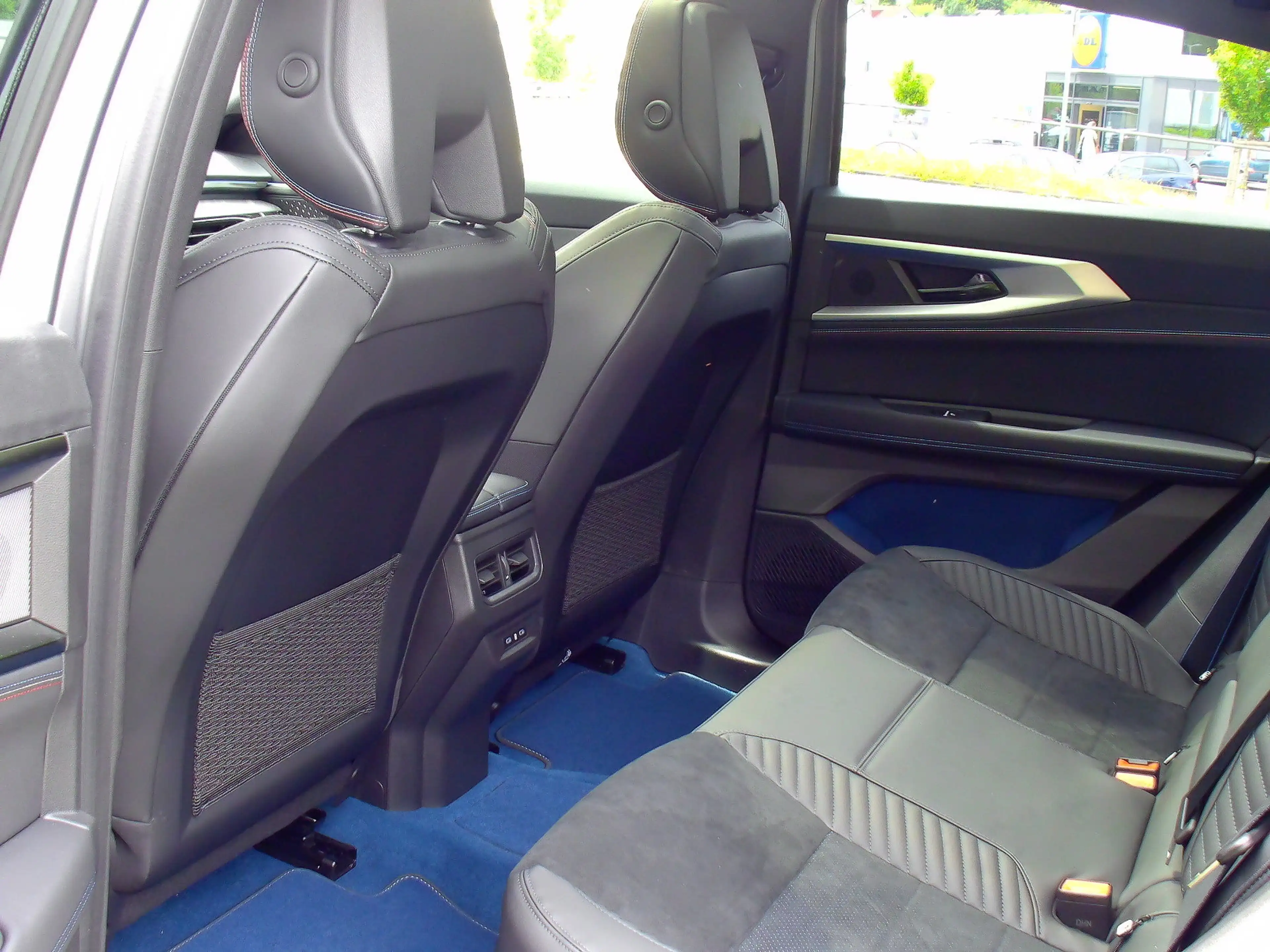 Renault Rafale Atelier Alpine E-Tech Plug-in Hyb.300 4x4 — photo 8