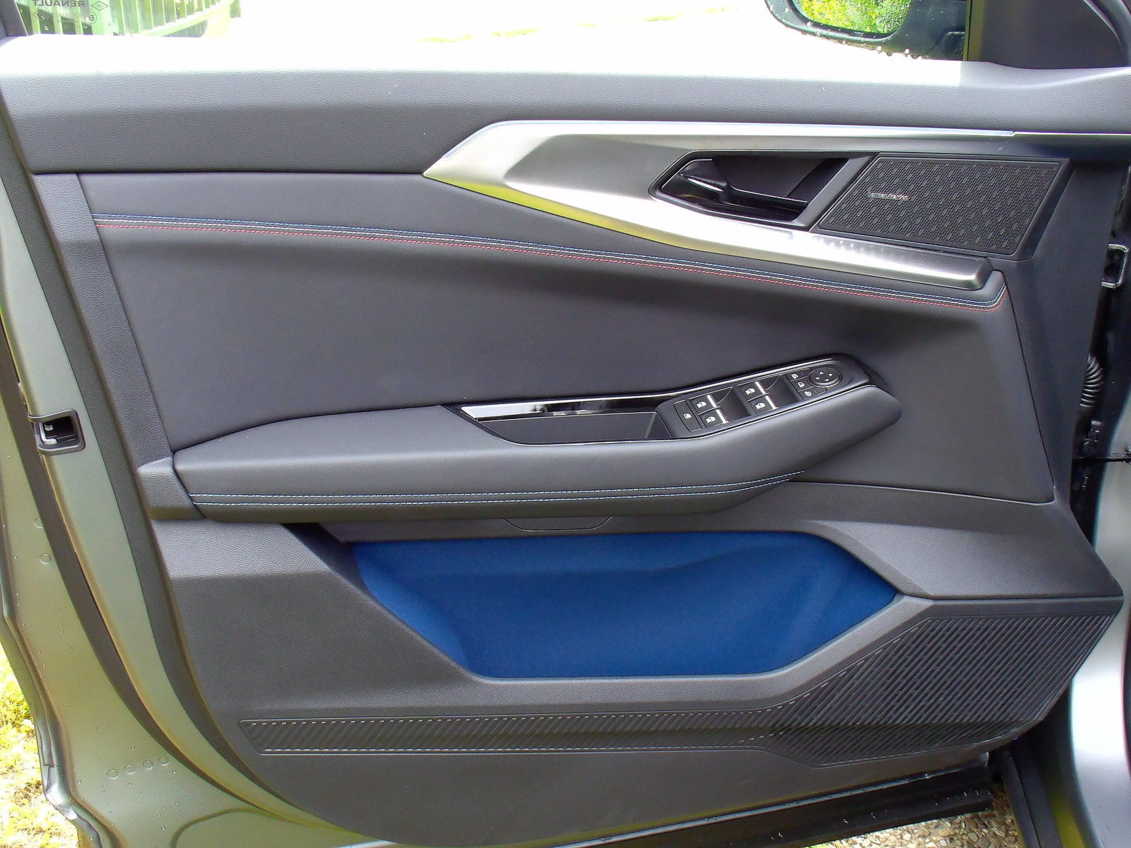 Renault Rafale Atelier Alpine E-Tech Plug-in Hyb.300 4x4 — photo 7