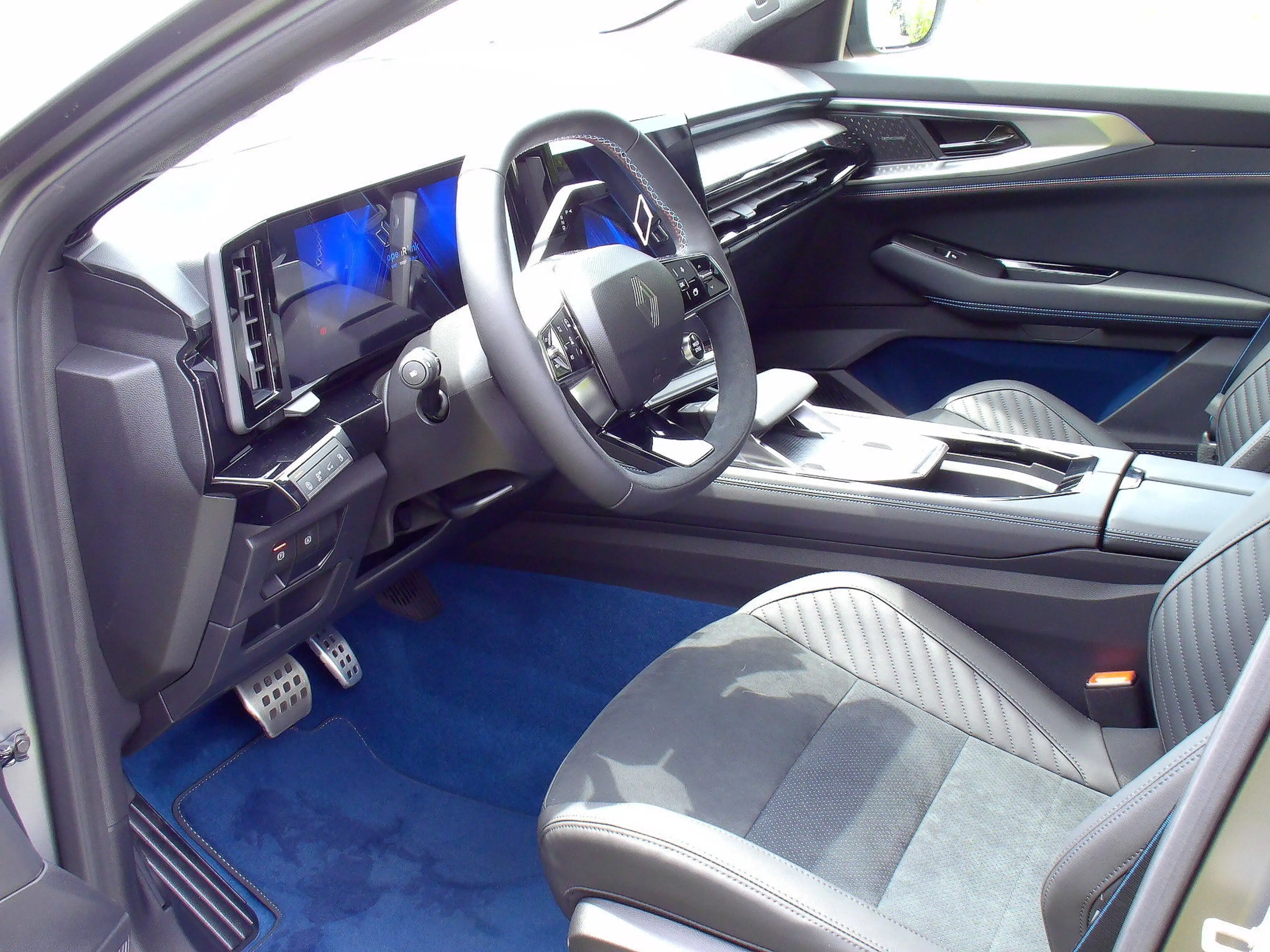 Renault Rafale Atelier Alpine E-Tech Plug-in Hyb.300 4x4 — photo 6