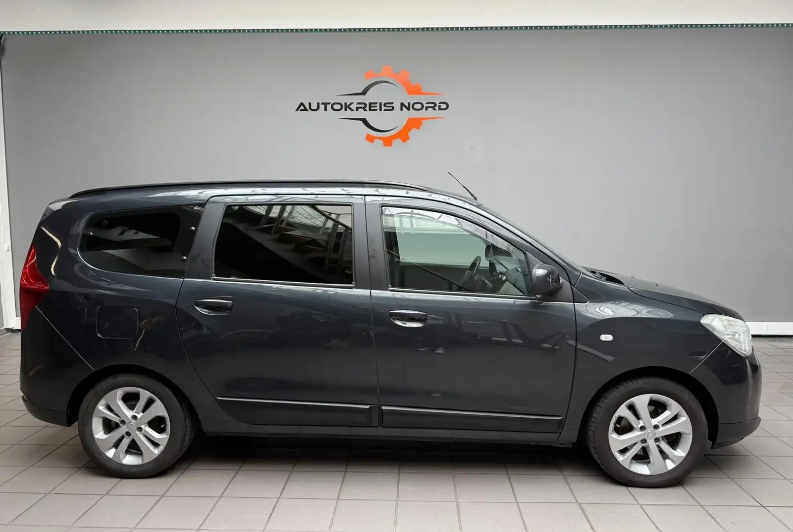 Dacia Lodgy Dacia Lodgy 1.5 dCi Prestige + 7 SITZE+ Schwarz - 2