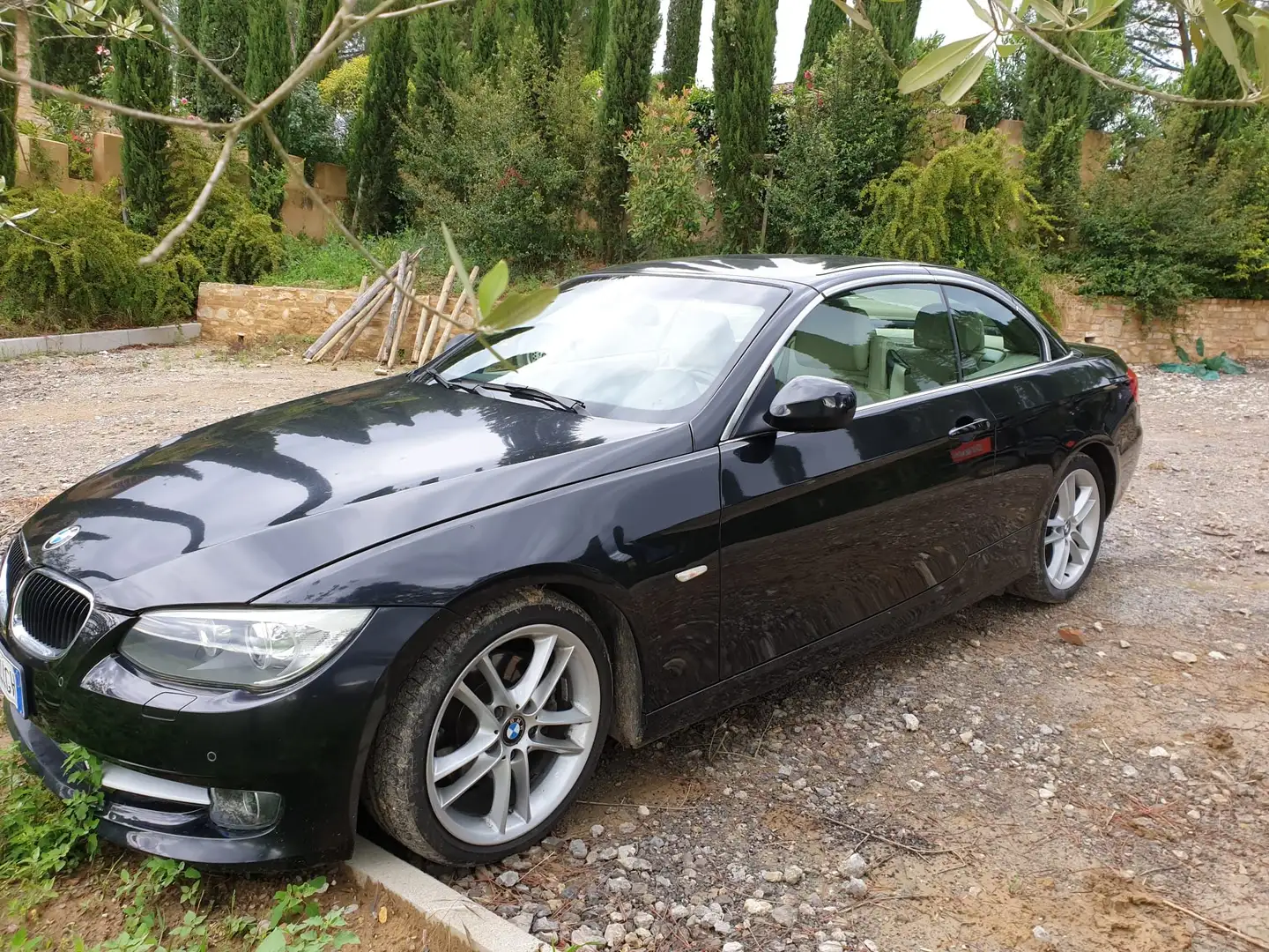 BMW 320 Nero - 1