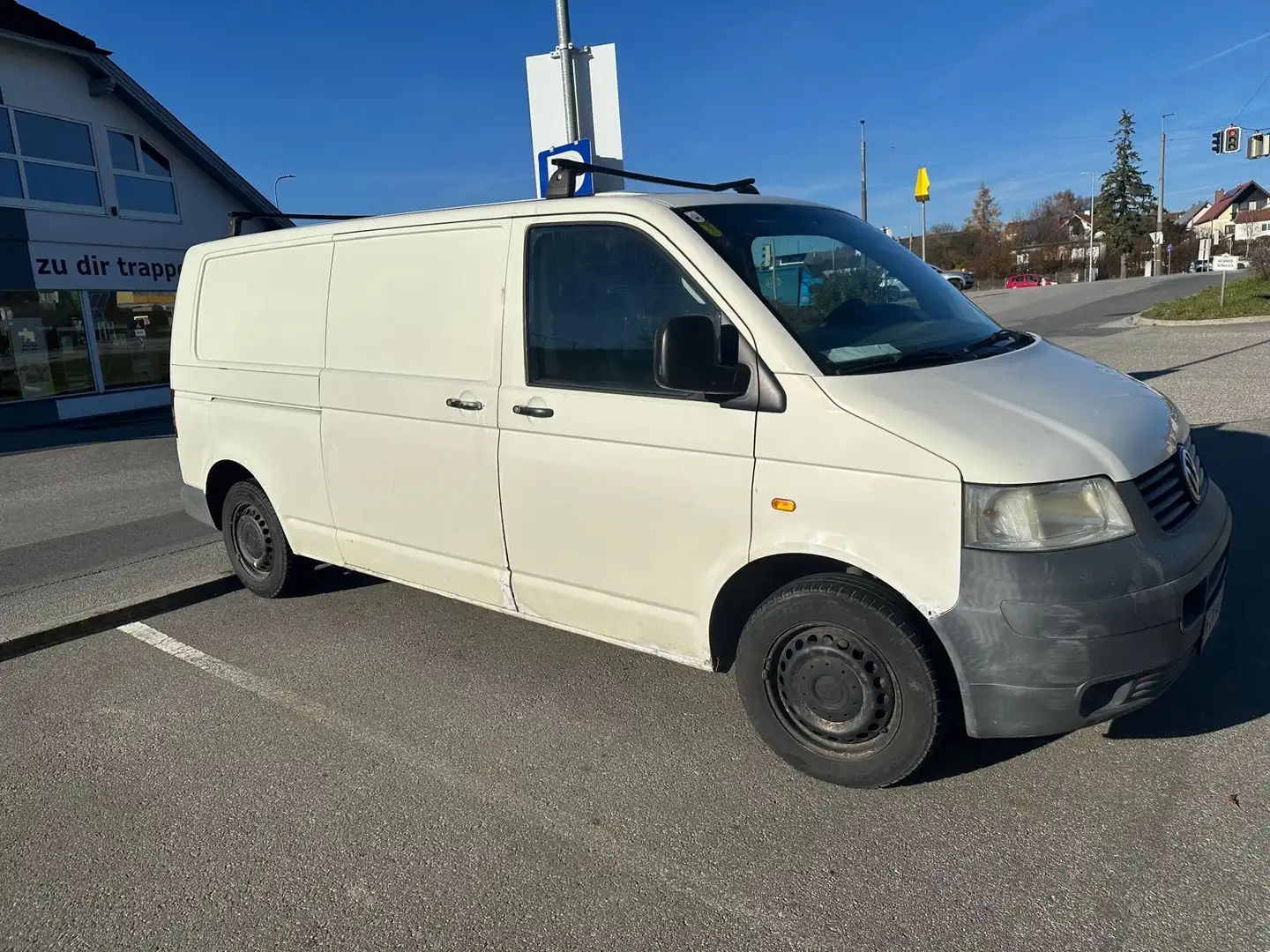 Volkswagen Transporter T5 1.9 TDi Weiß - 1