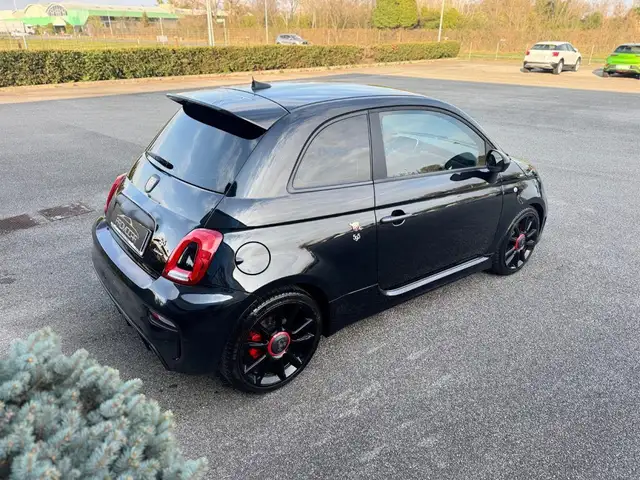 Abarth 595 view 4