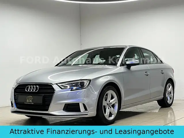 Audi A3 Limousine sport PDC TEMPOMAT Navi BT 8 Fach K