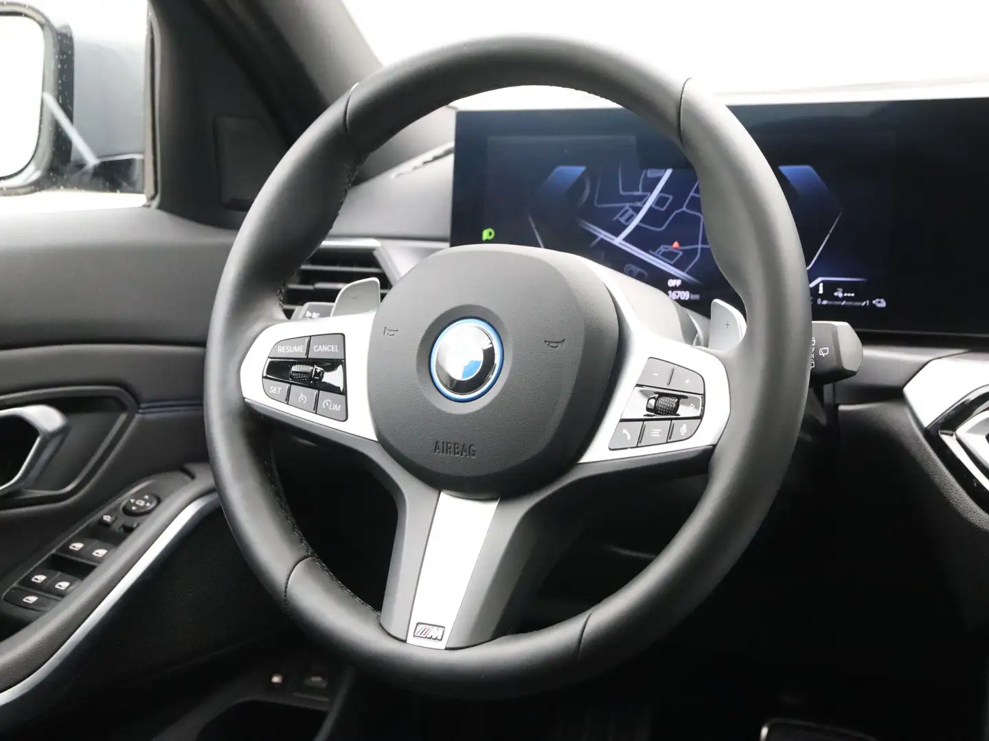 BMW 330 3 Serie 330e Touring M-Sport Aut. Hybrid Gris - 2