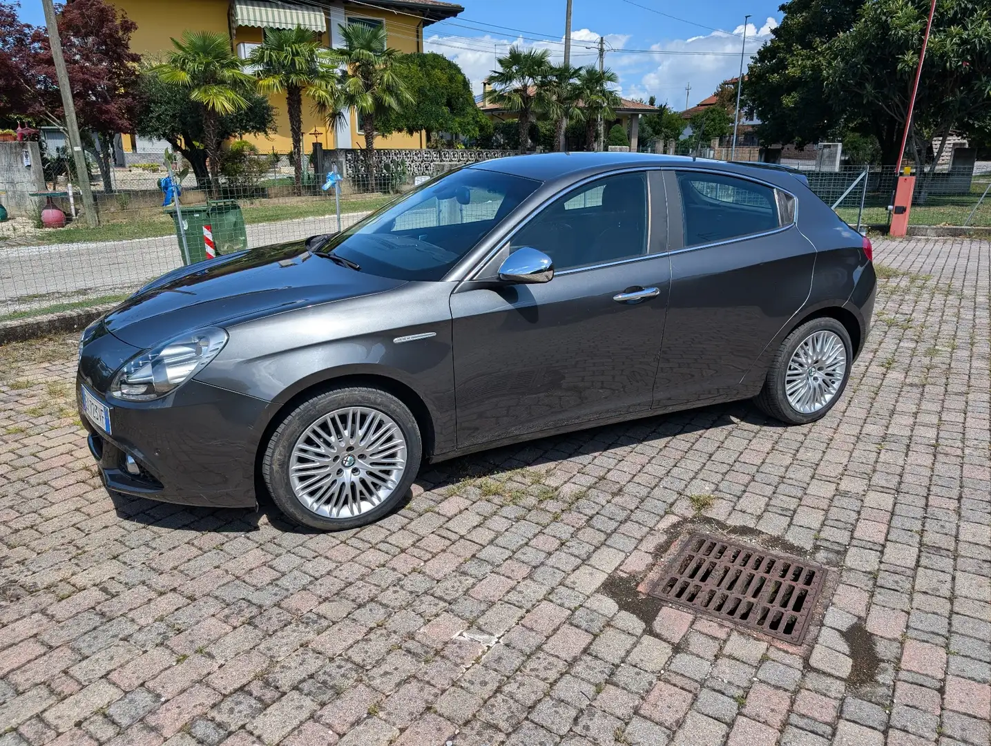 Alfa Romeo Giulietta 1.6 jtdm Exclusive E5+ - 1