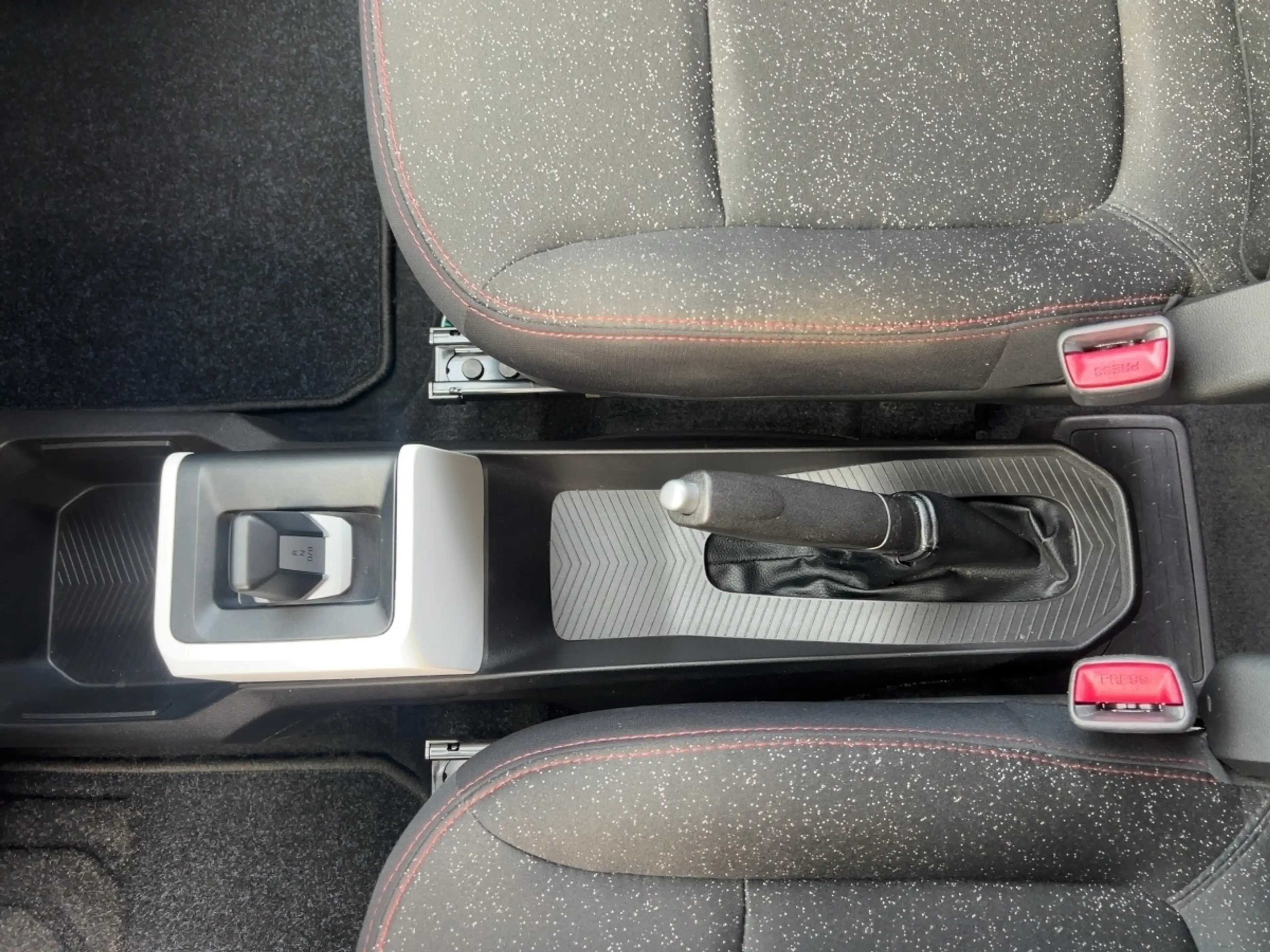 Dacia Spring 45 Expression — photo 13