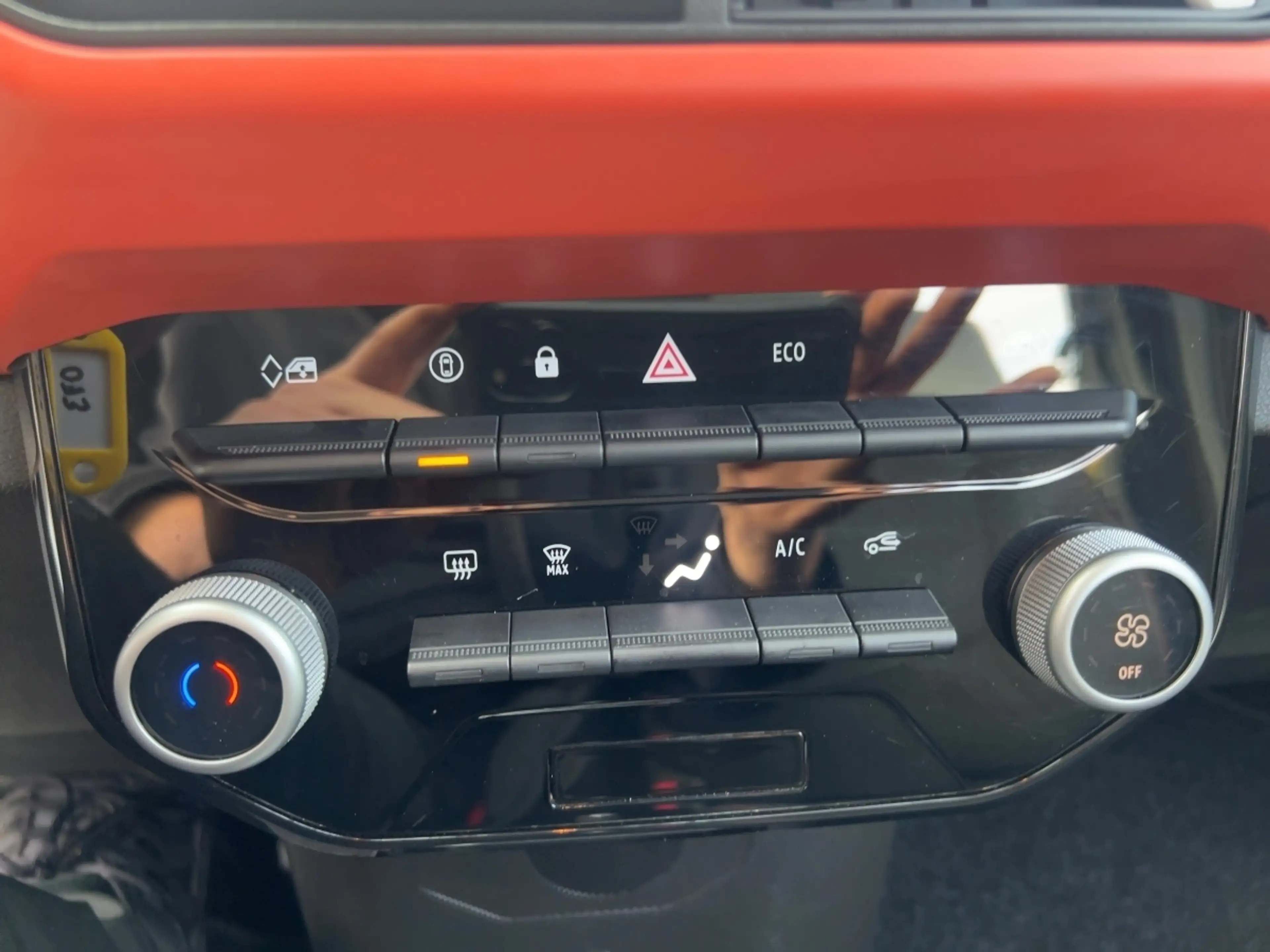 Dacia Spring 45 Expression — photo 12