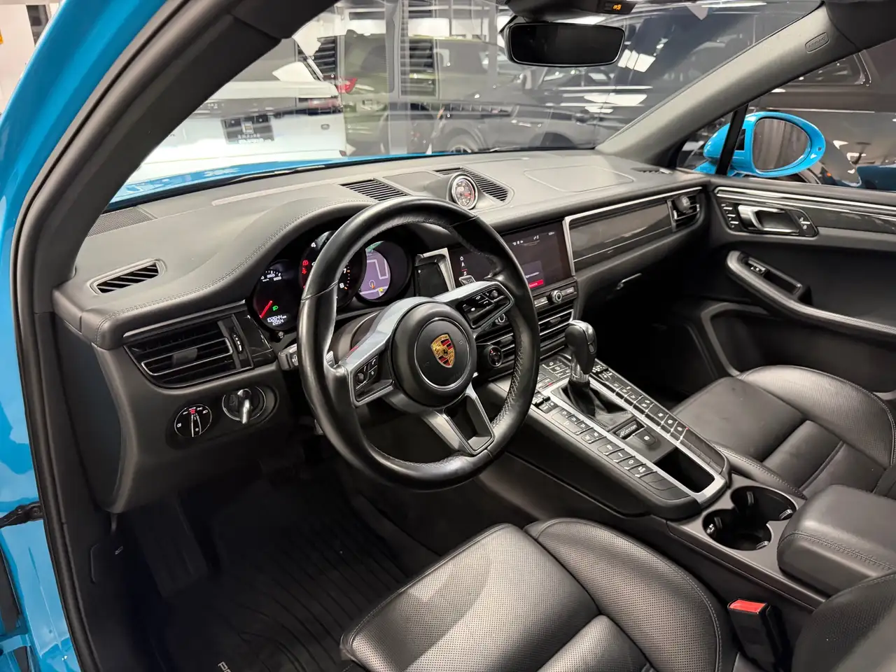Porsche Macan снимка Porsche Macan