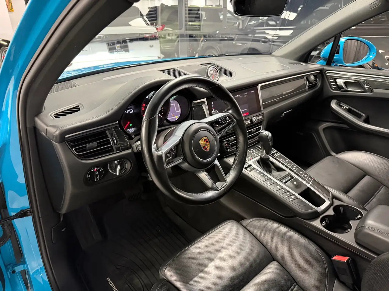 Porsche Macan снимка Porsche Macan