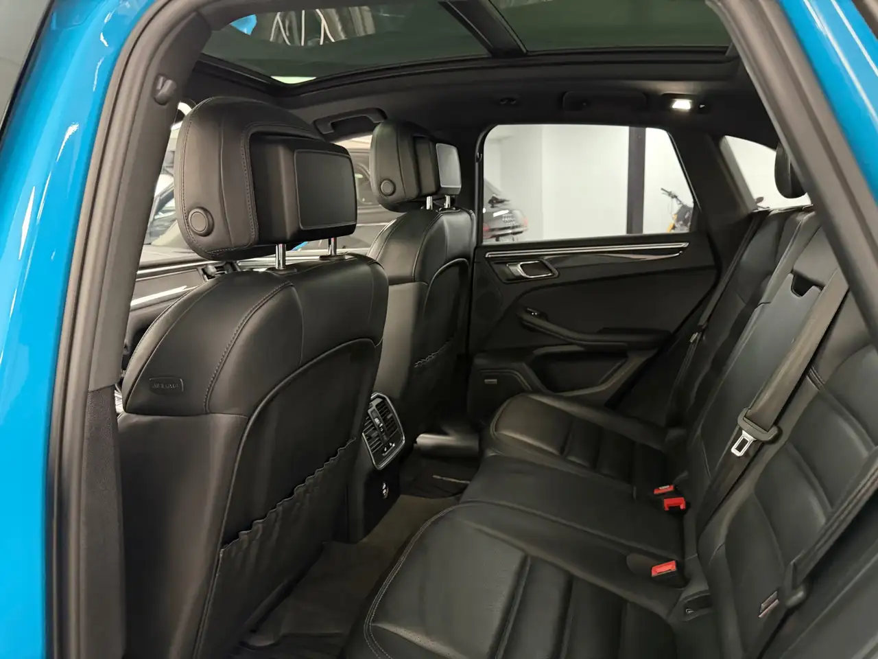 Porsche Macan снимка Porsche Macan
