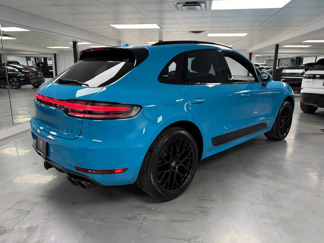 Porsche Macan снимка Porsche Macan