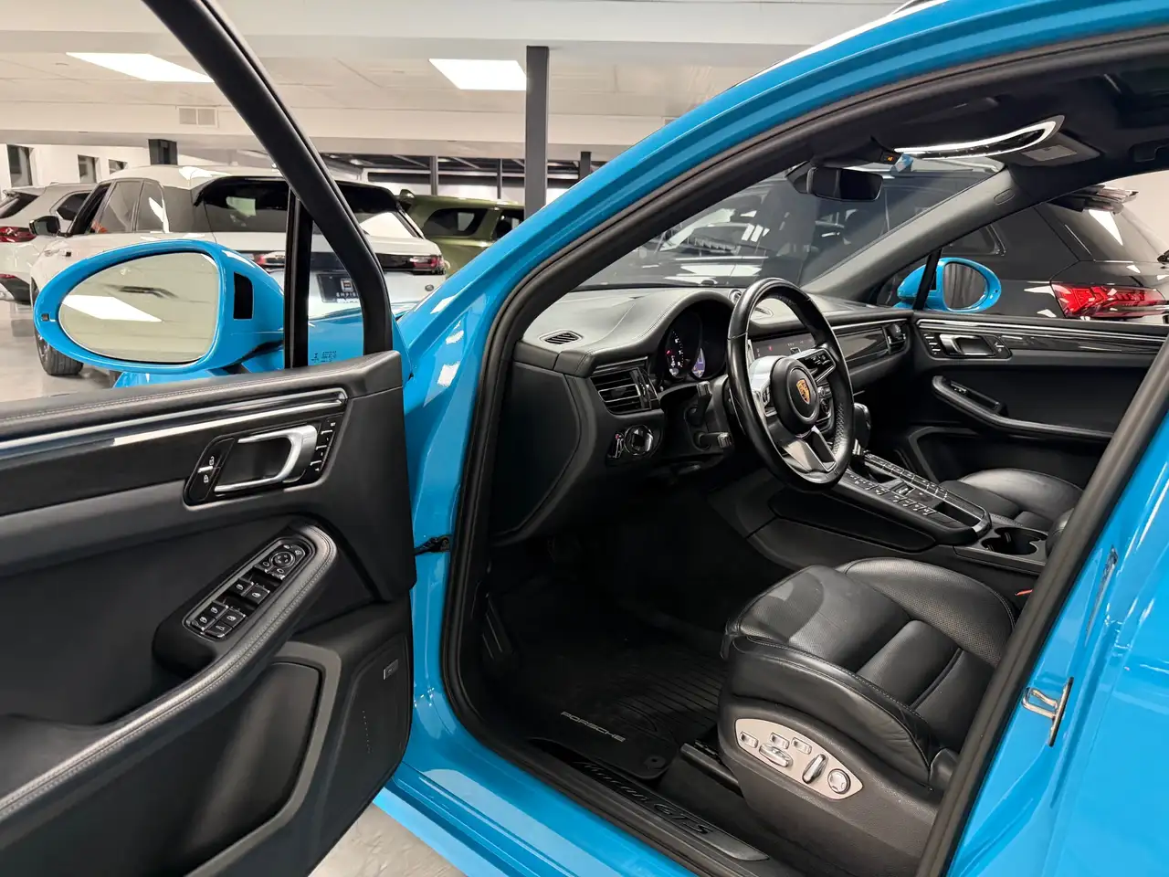 Porsche Macan снимка Porsche Macan
