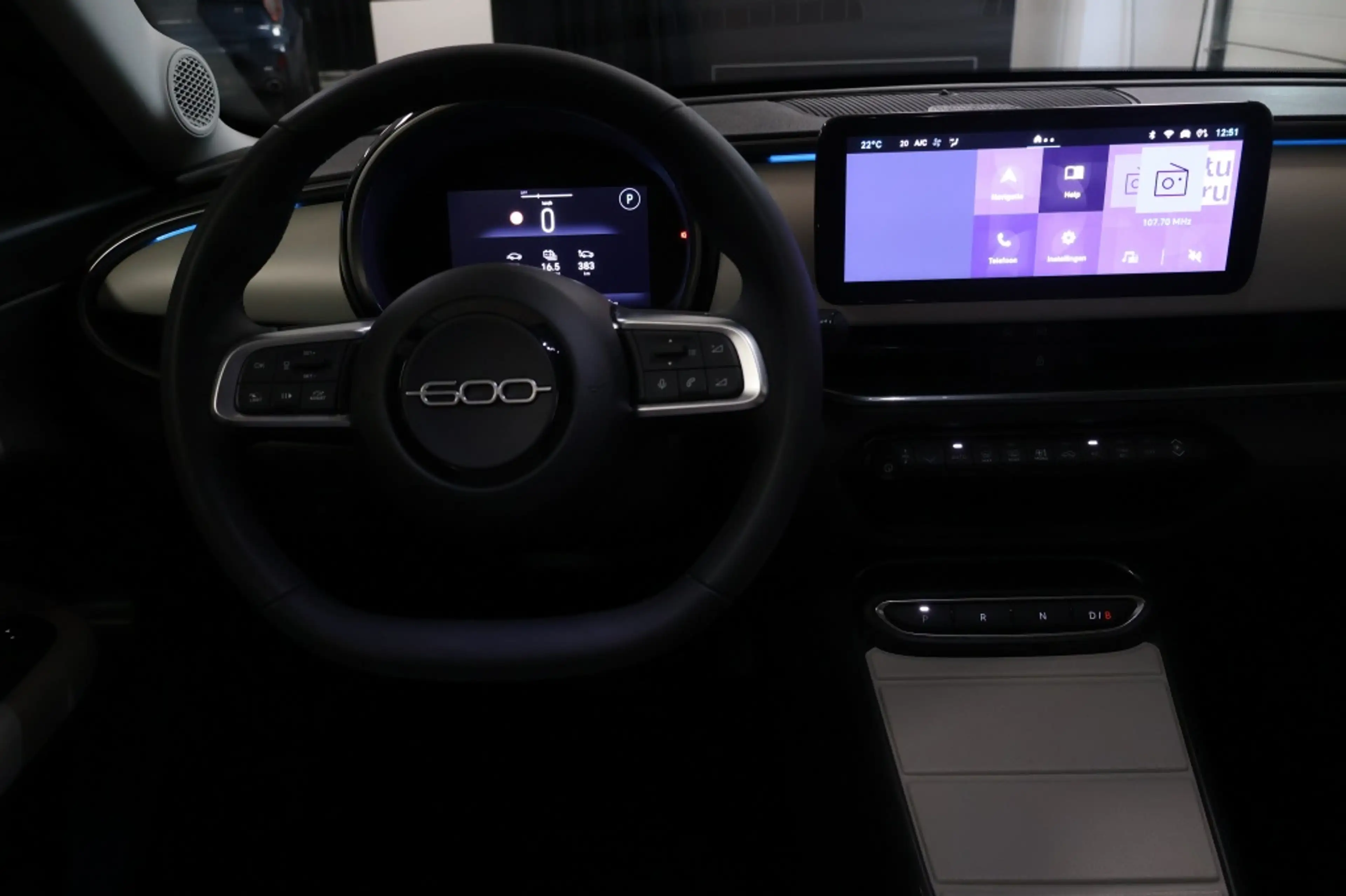 Fiat 600e La Prima 54 kWh — photo 7