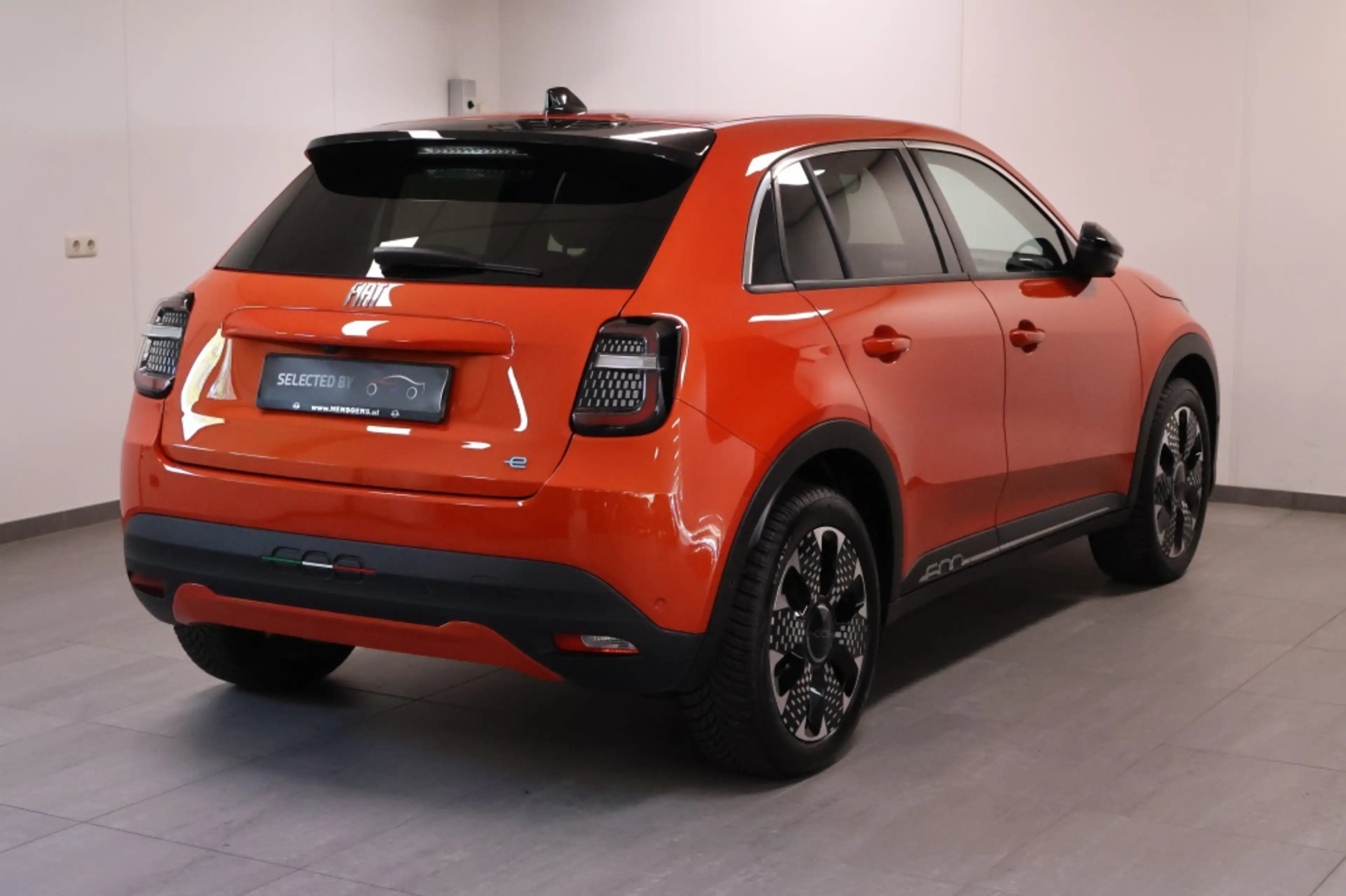 Fiat 600e La Prima 54 kWh — photo 3