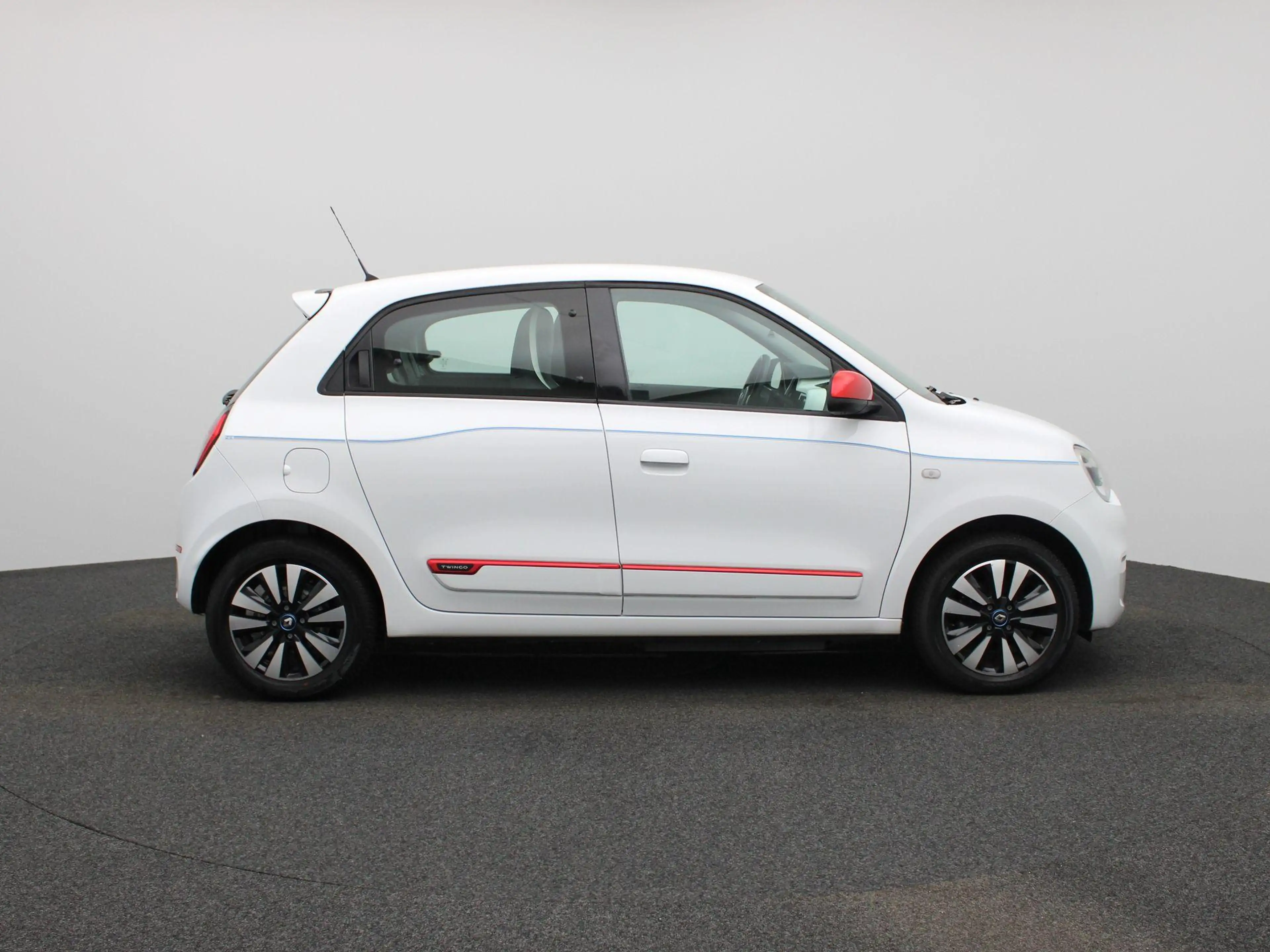 Renault Twingo Z.E. R80 Intens | WORDT VERWACHT | ACHTERUITRIJCAM — photo 6