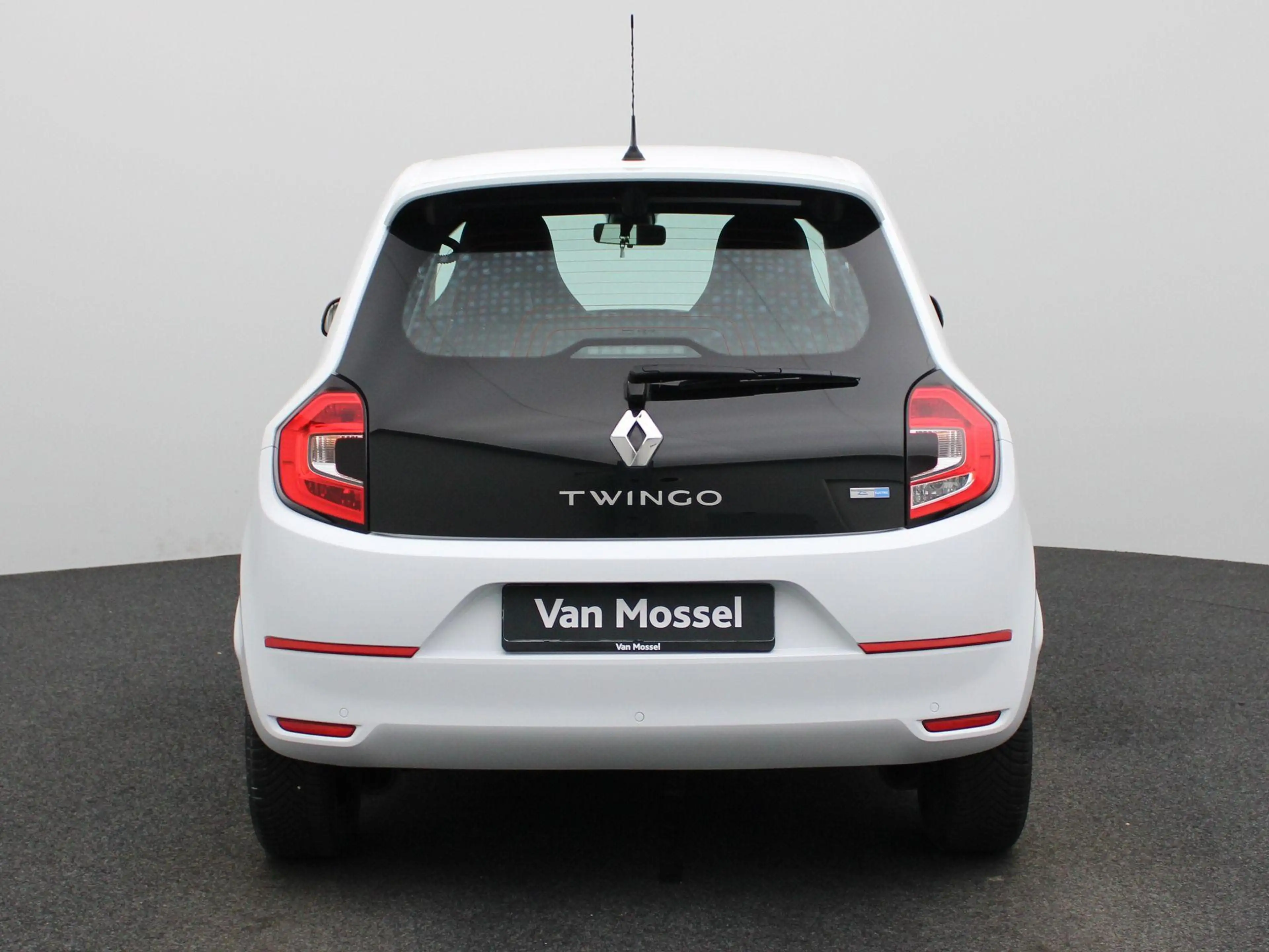 Renault Twingo Z.E. R80 Intens | WORDT VERWACHT | ACHTERUITRIJCAM — photo 5