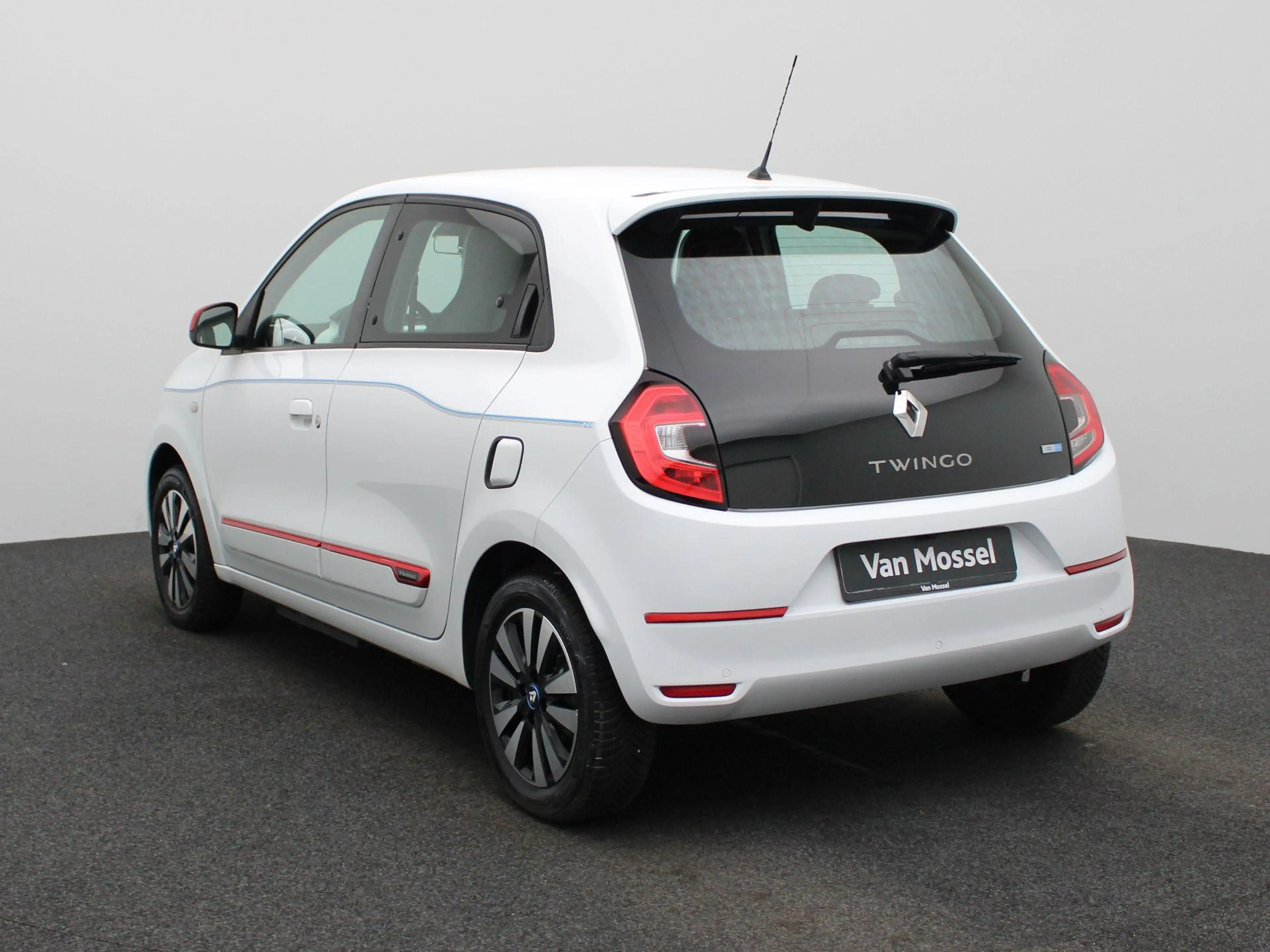 Renault Twingo Z.E. R80 Intens | WORDT VERWACHT | ACHTERUITRIJCAM — photo 2