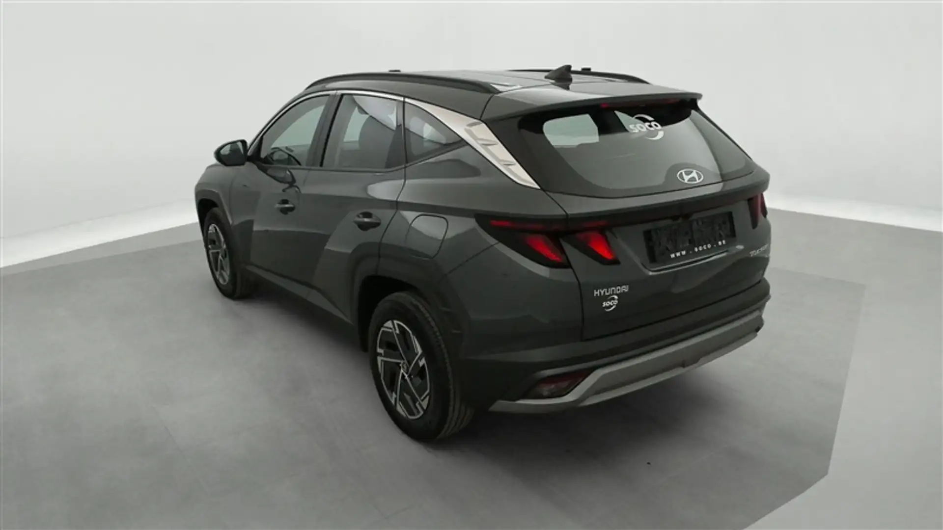 Hyundai TUCSON 1.6 T-GDi 150cv Techno NAVI / CARPLAY / CAMERA / ALU Grijs - 2