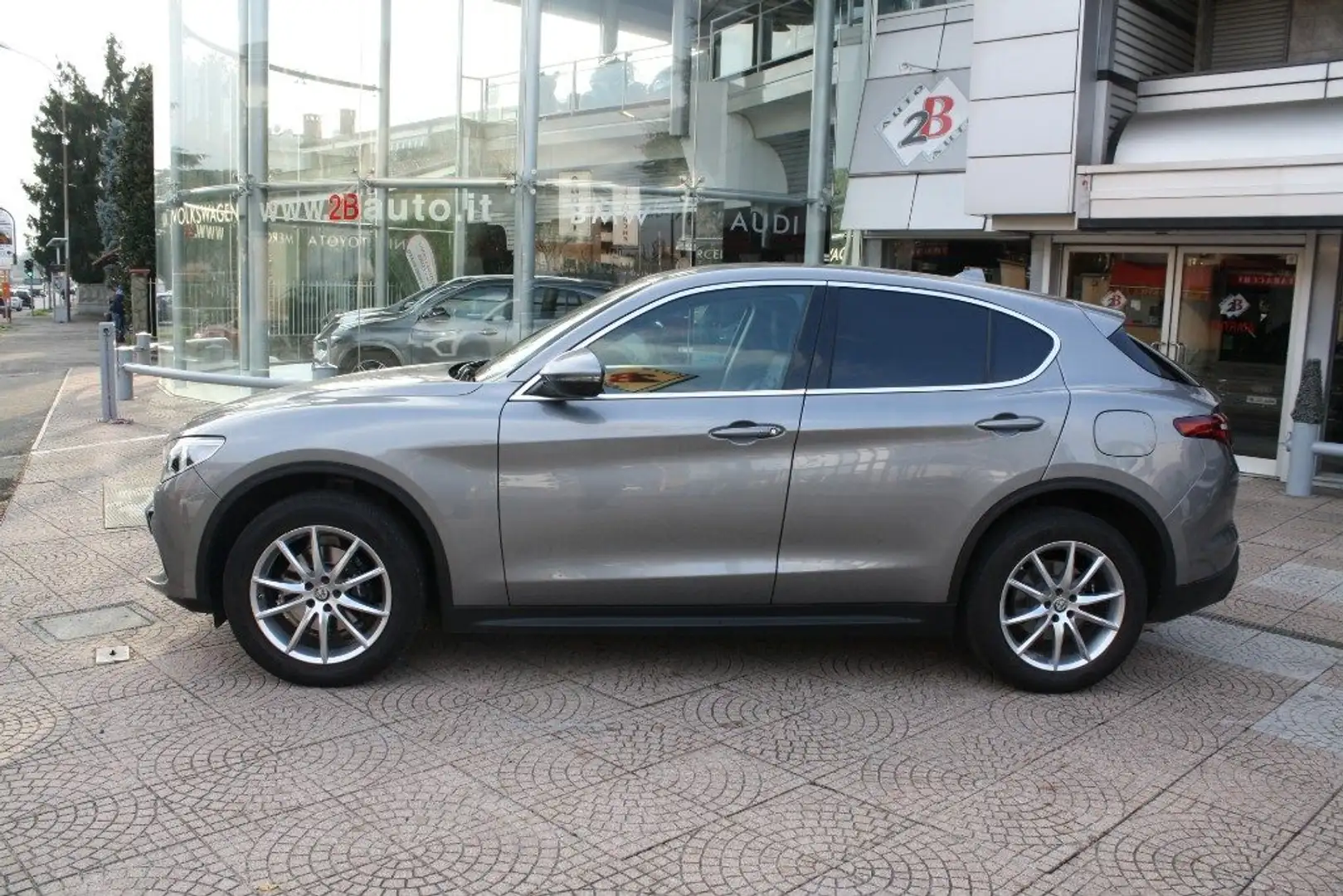 Alfa Romeo Stelvio 2.0 Turbo 280 CV AT8 Q4 First Edition Grigio - 2