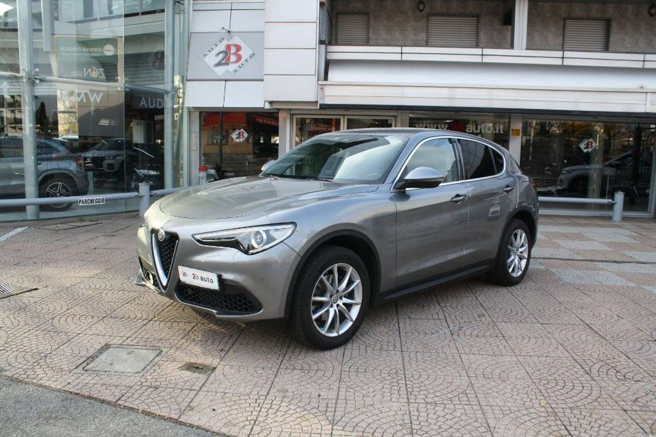 Alfa Romeo Stelvio 2.0 Turbo 280 CV AT8 Q4 First Edition
