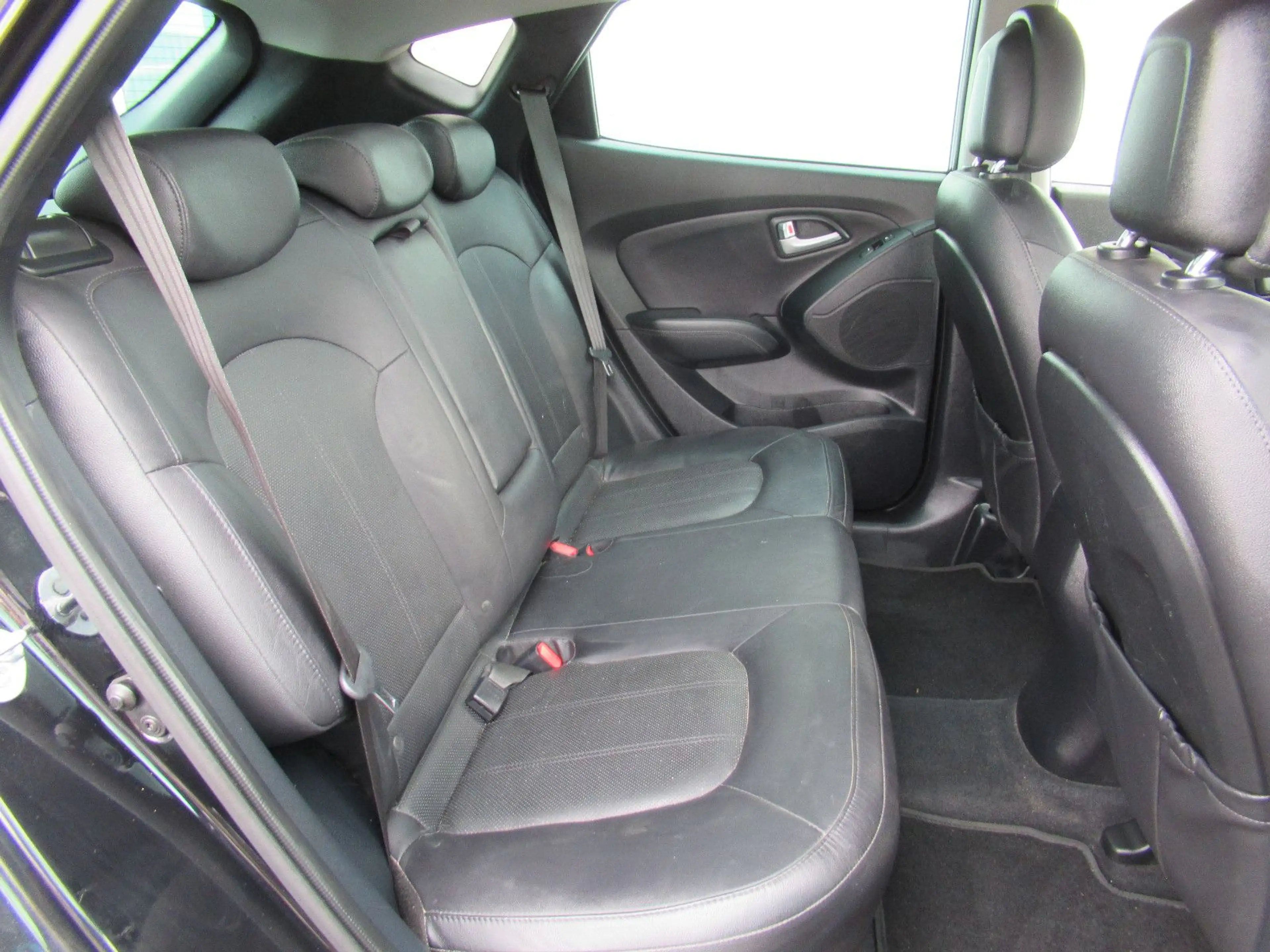 Hyundai iX35 2.0 CRDi 135kW Style 4WD*Panodach*Navi* — photo 12