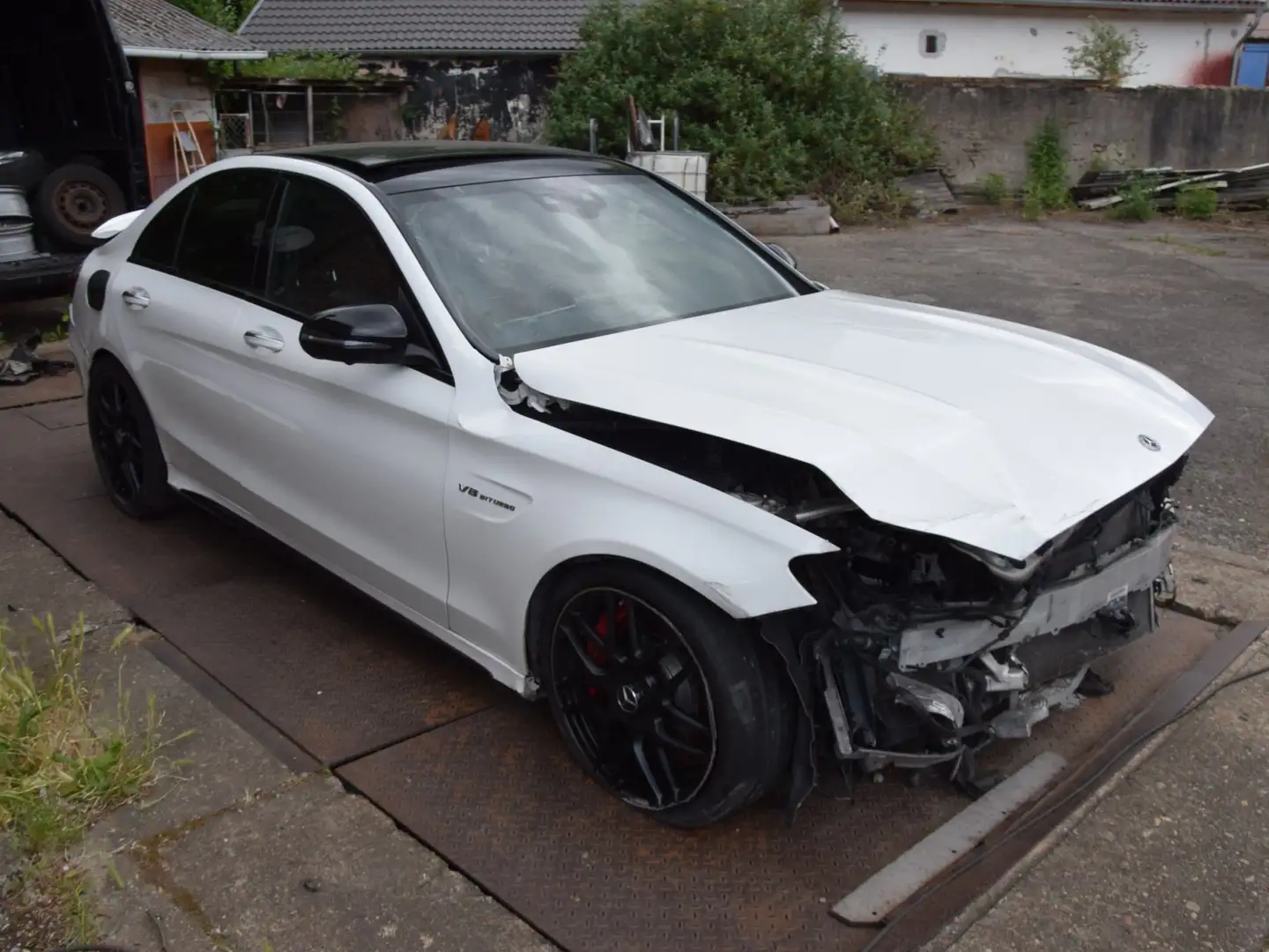 Mercedes-Benz C 63 AMG C 63 S AMG Panoramadach 360° Kamera Sportgetrie Weiß - 1