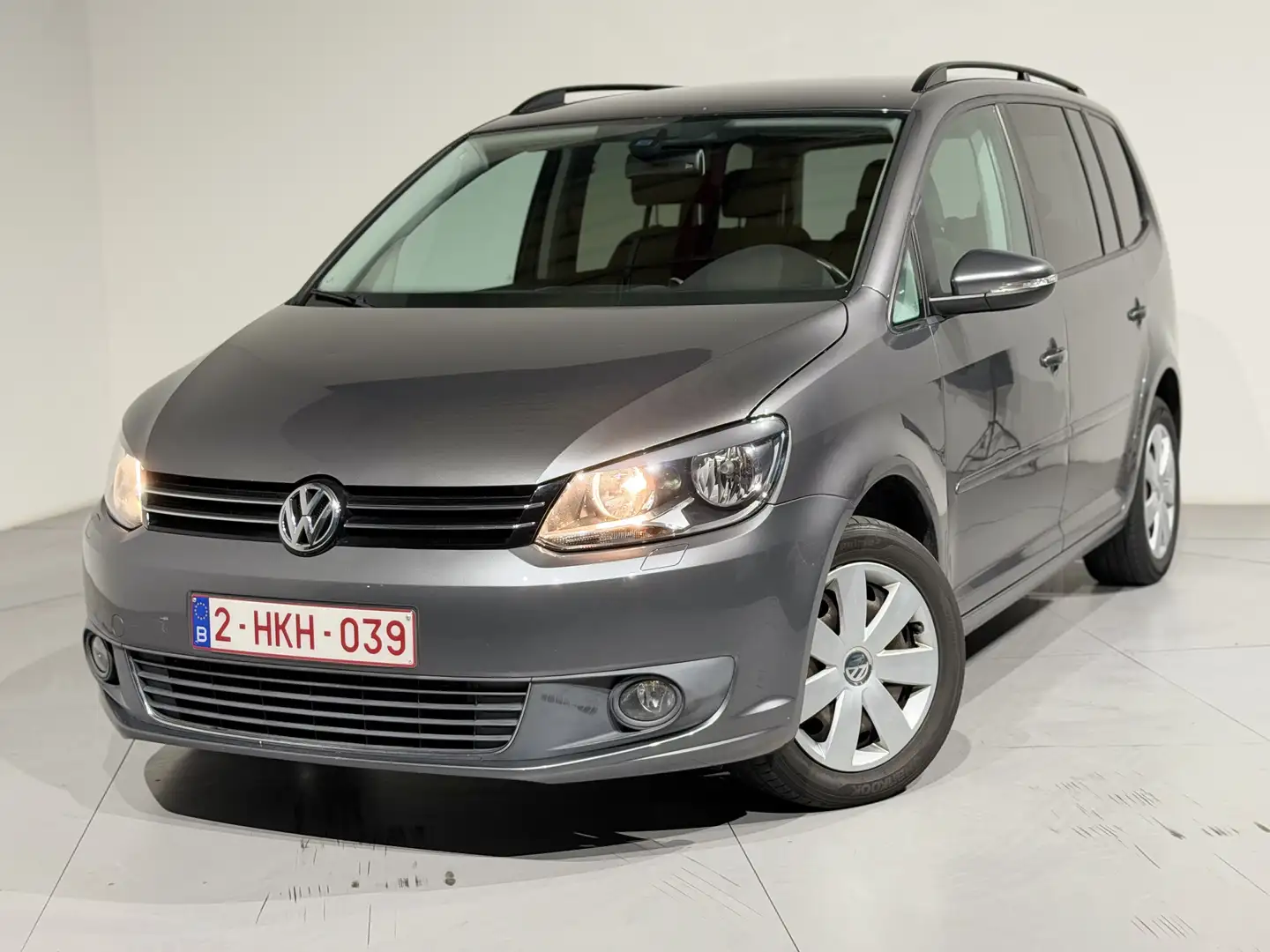 Volkswagen Touran 1.4 TSI / Automatique DSG7 / 7 Places Grijs - 1