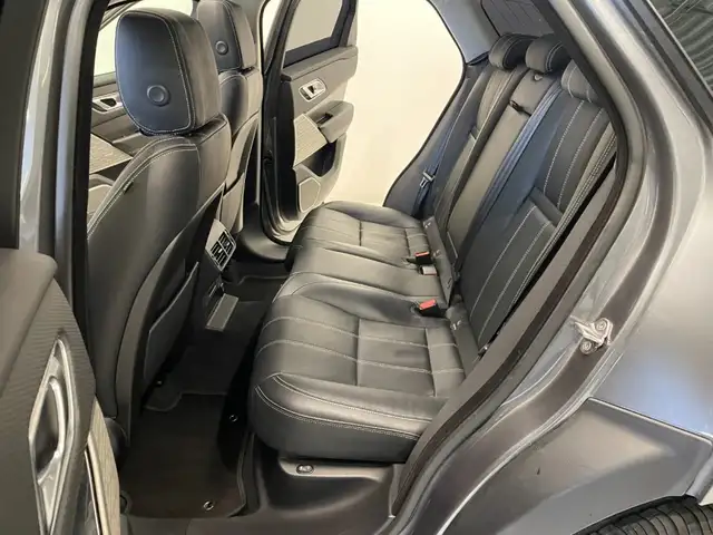 Land Rover Range Rover Velar view 7