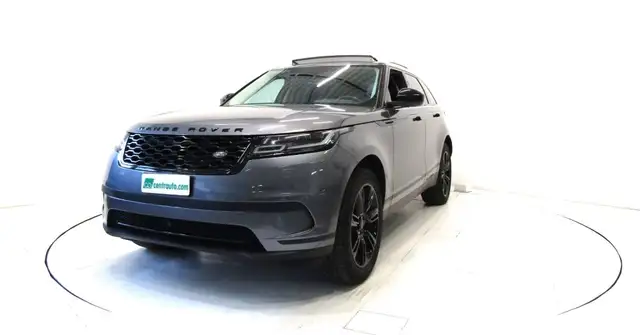 Land Rover Range Rover Velar view 3