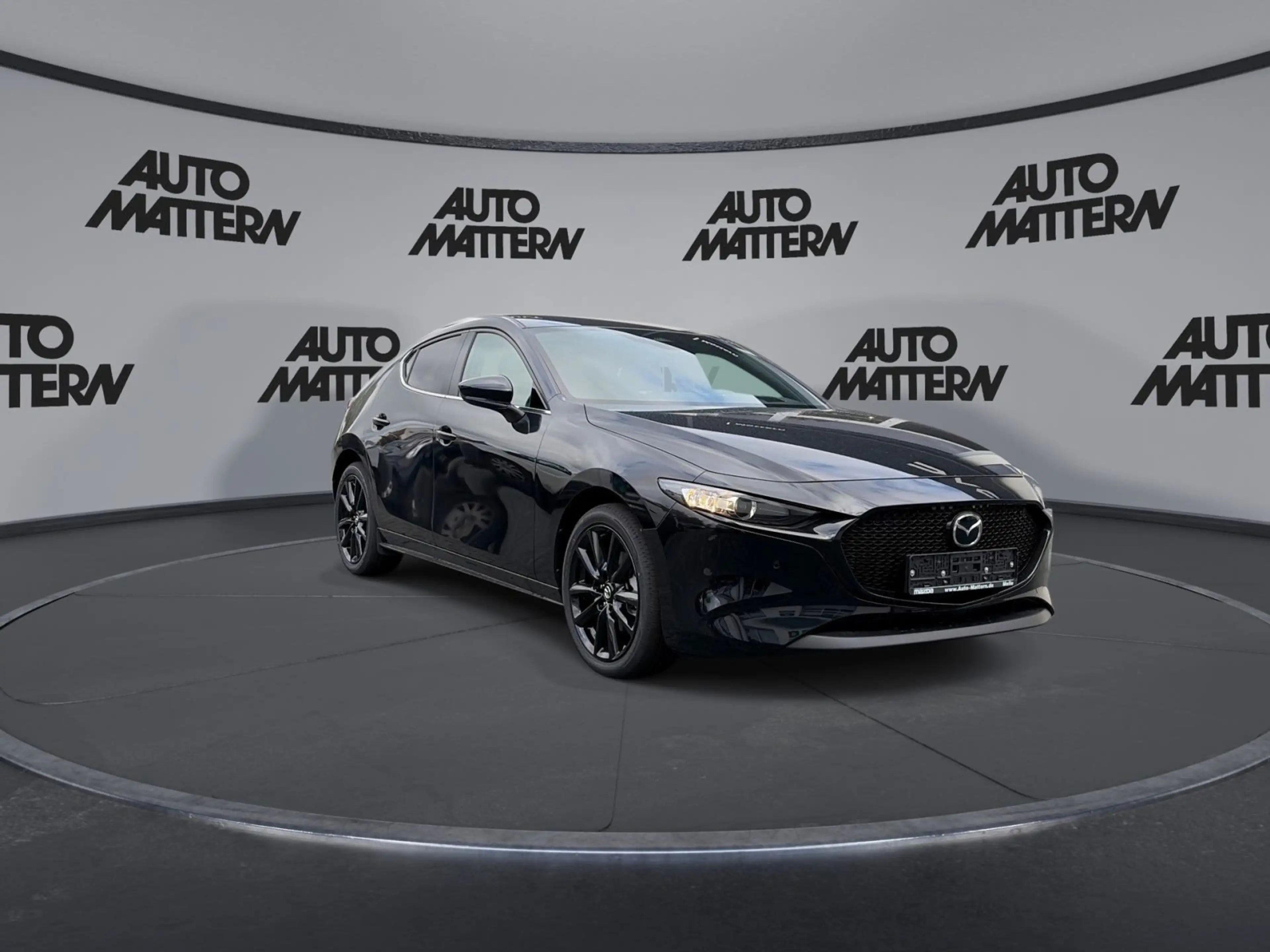 Mazda 3 SKYACTIV-G M-Hybrid — photo 2