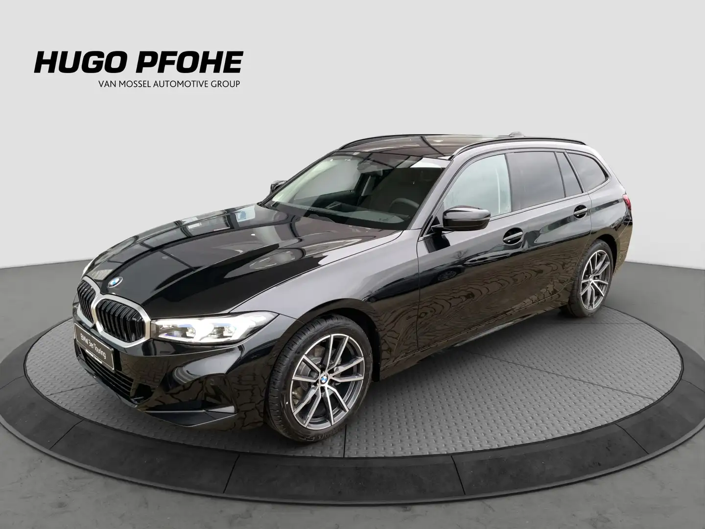 BMW 318 i Touring . AHK. Comfortpaket.18 Zoll LED LM Zwart - 1