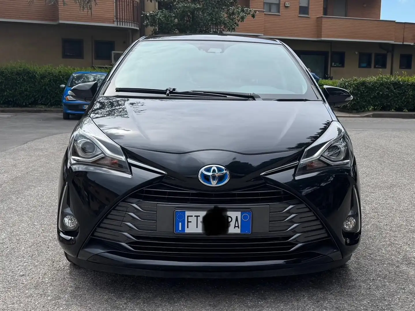 Toyota Yaris 1.5 Hybrid 5 porte Y20 unica proprietaria Nero - 2