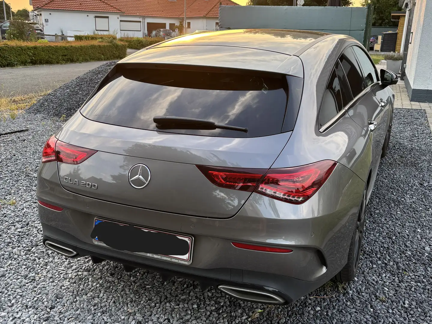 Mercedes-Benz CLA 200 CLA 200 Shooting Brake 7G-DCT AMG Line Grijs - 1