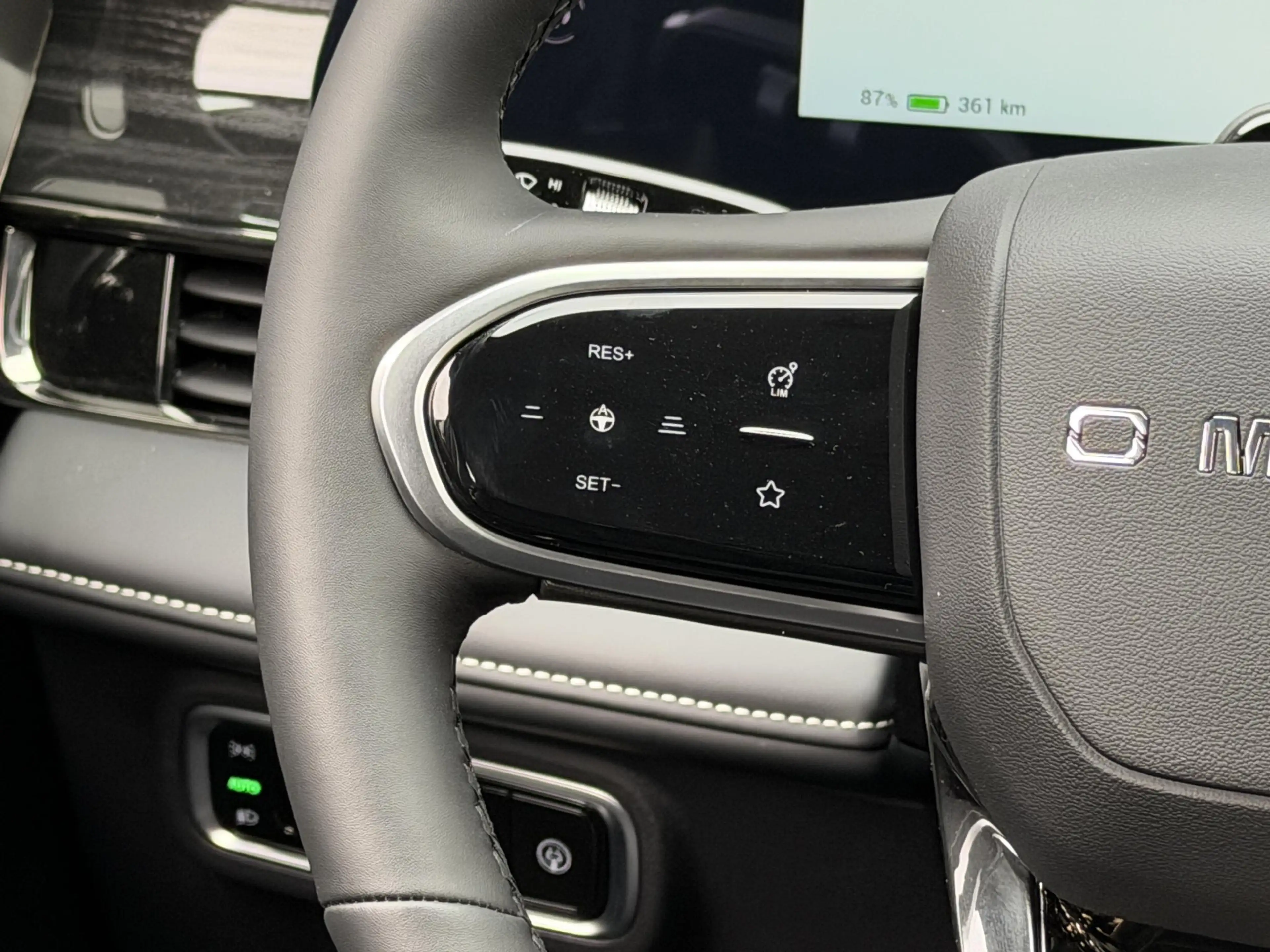 Omoda 5 EV Premium 61 kWh | DEMO — photo 29