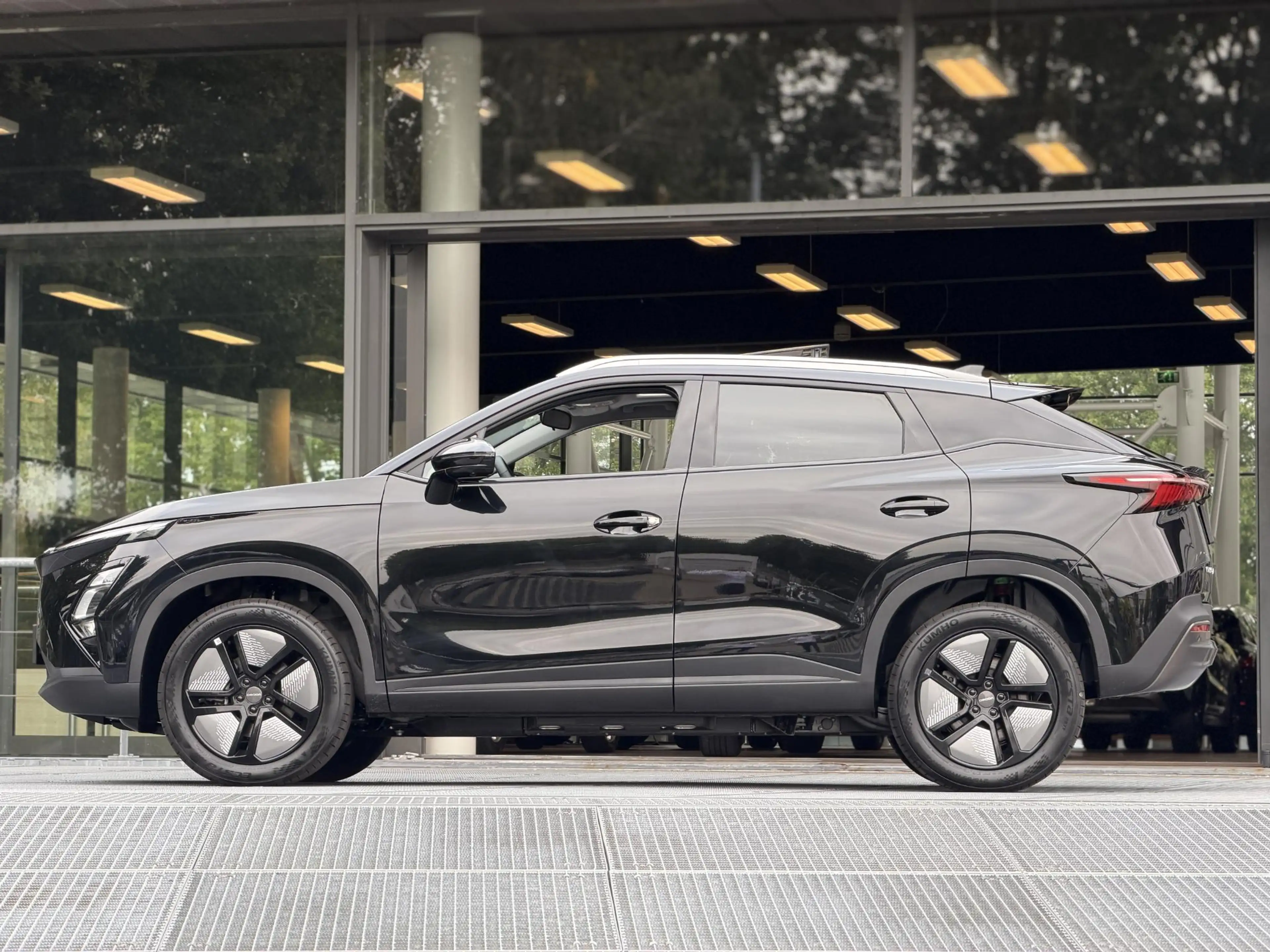 Omoda 5 EV Premium 61 kWh | DEMO — photo 15