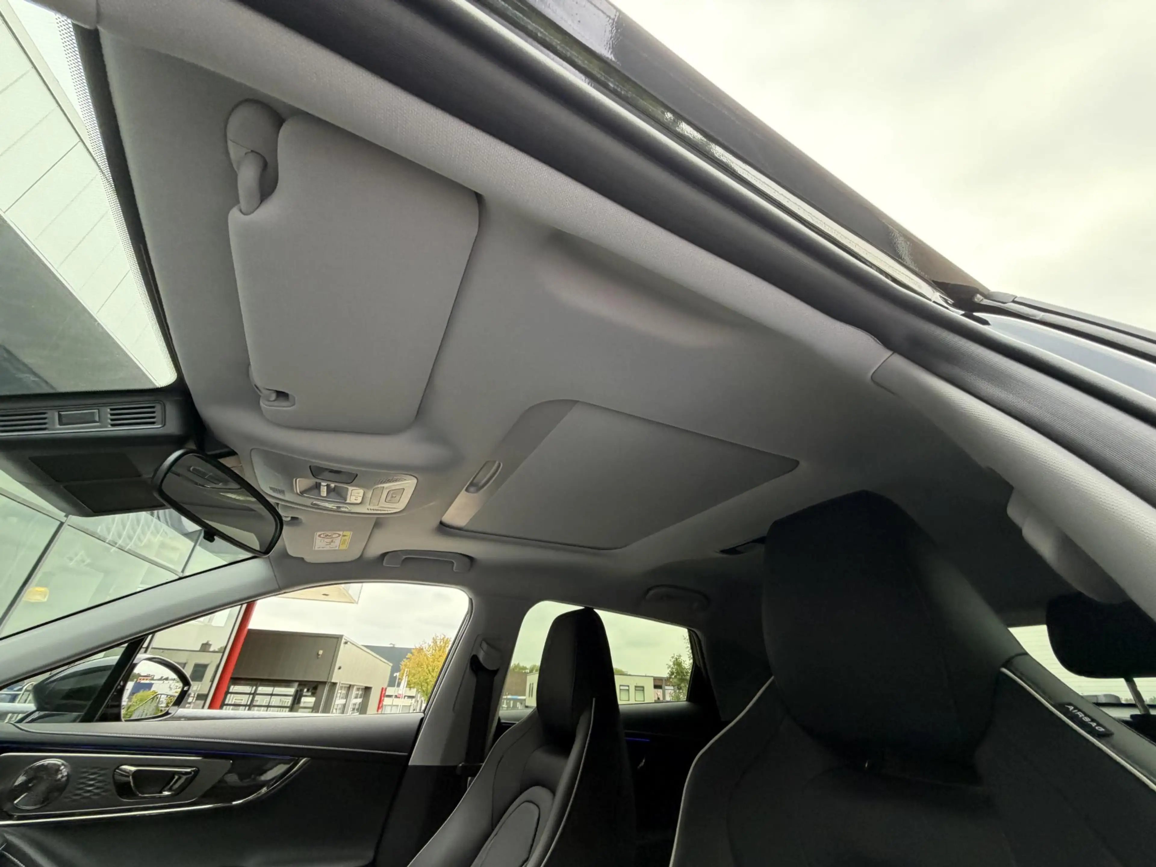 Omoda 5 EV Premium 61 kWh | DEMO — photo 24