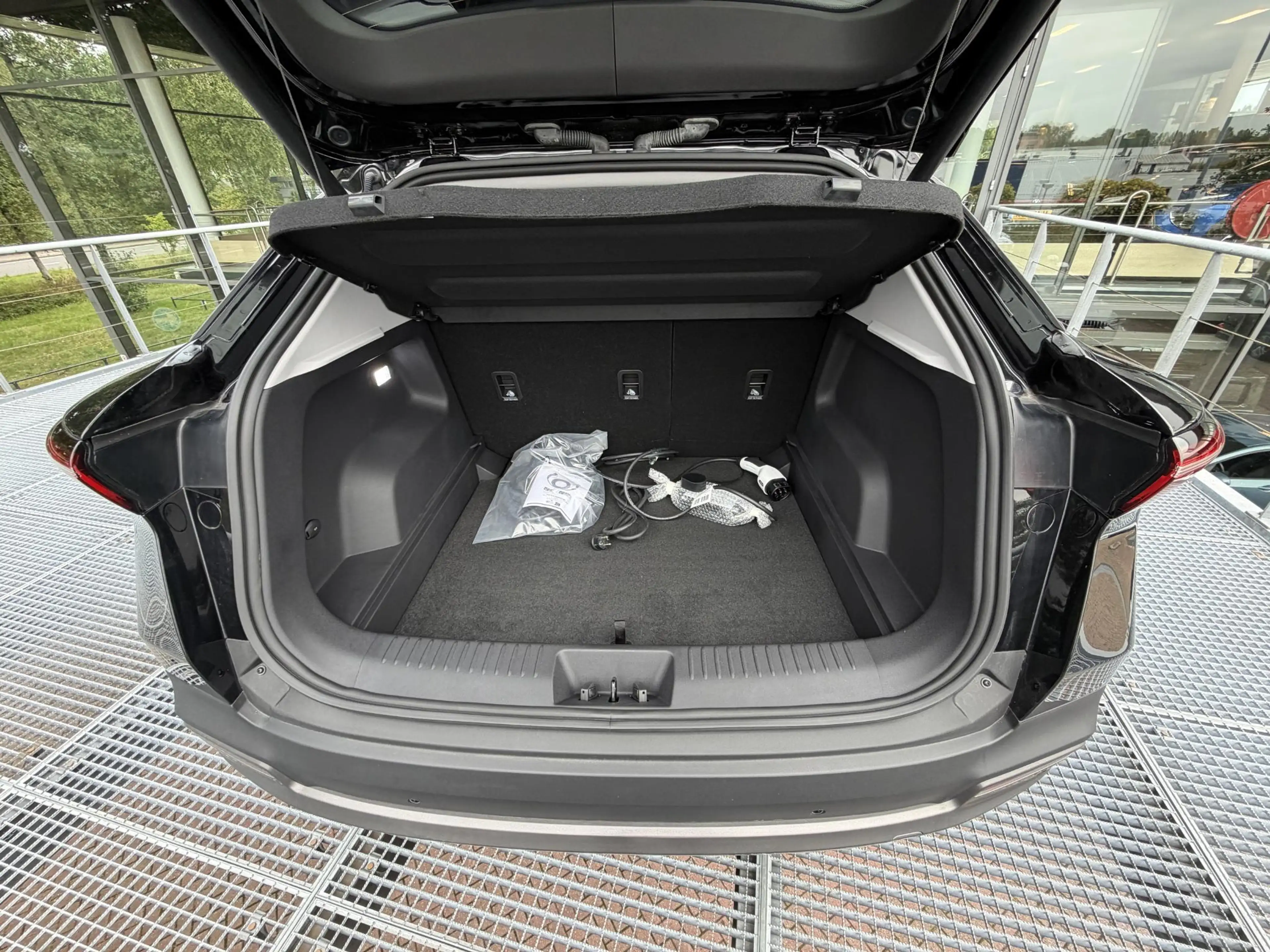 Omoda 5 EV Premium 61 kWh | DEMO — photo 9