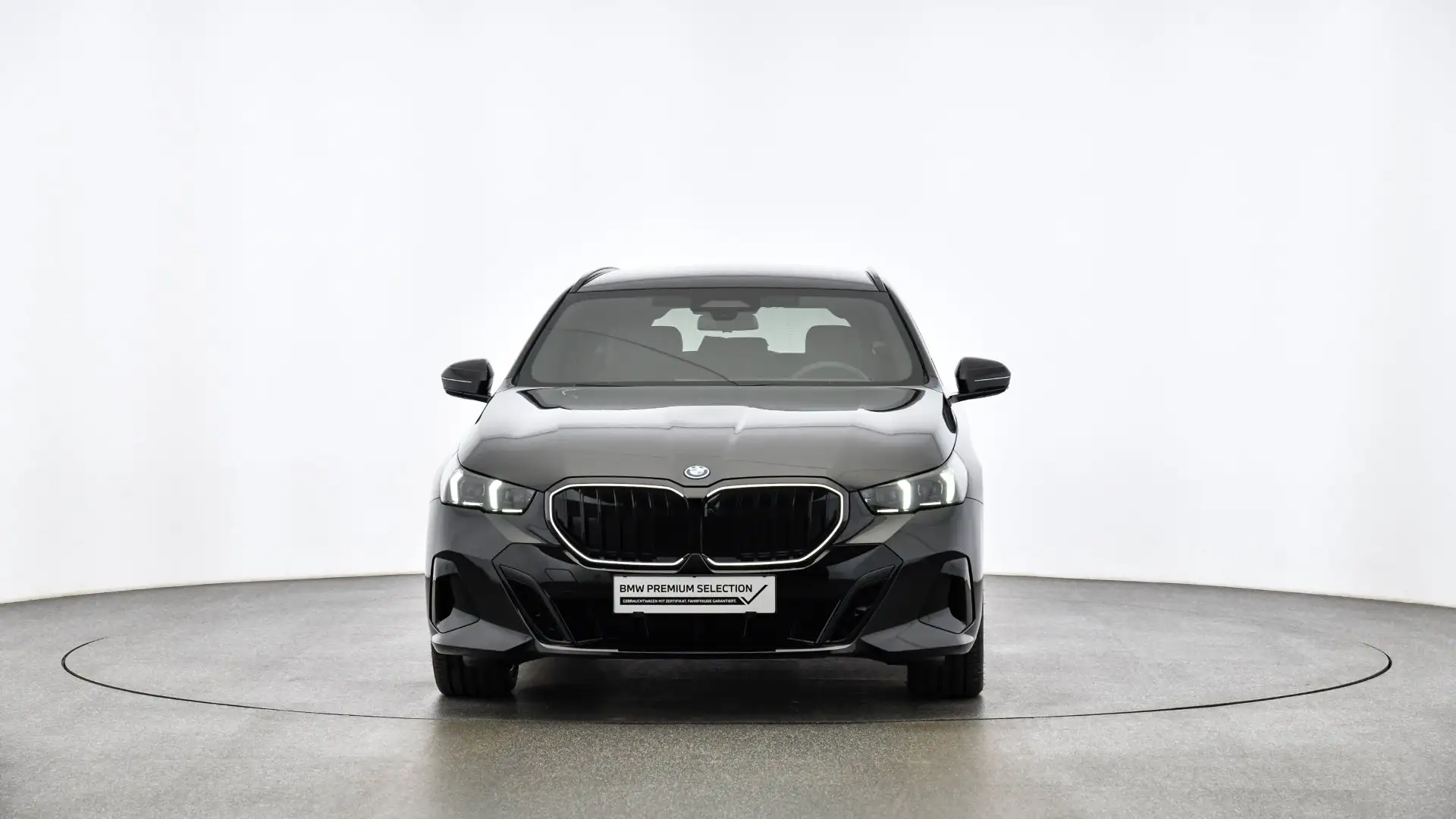 BMW 550 e xDrive M-Sportpaket Pro Schwarz - 2
