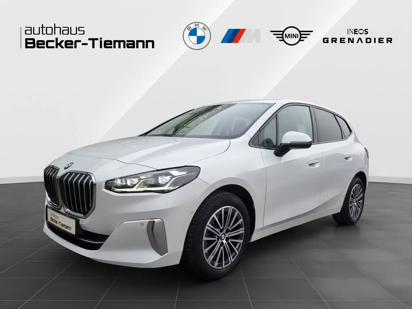 BMW 218 i Active Tourer Luxury /AHK/Panorama-Dach Weiß - 1
