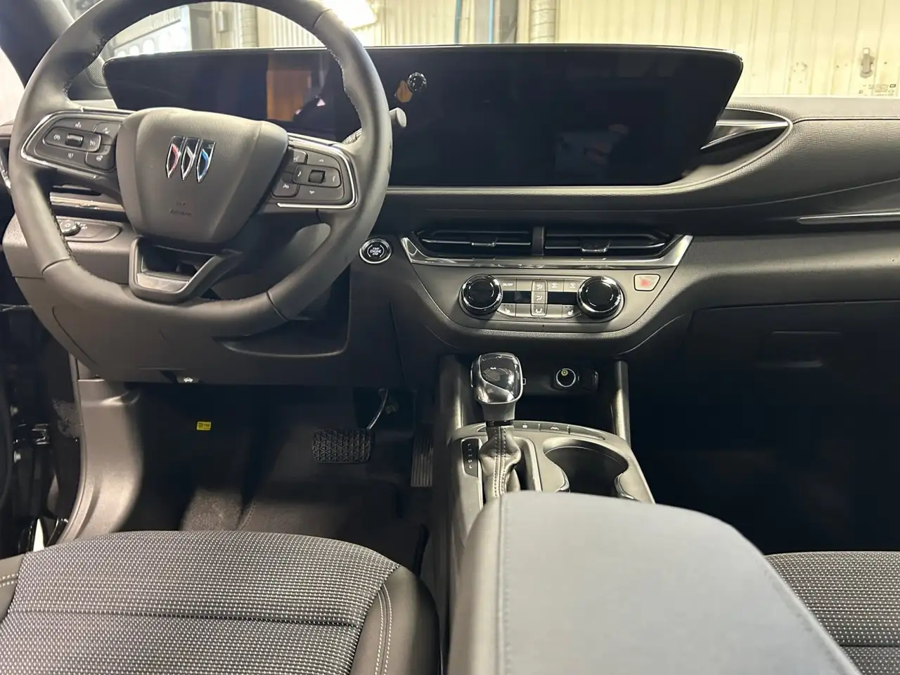 Buick Envista снимка Buick Envista