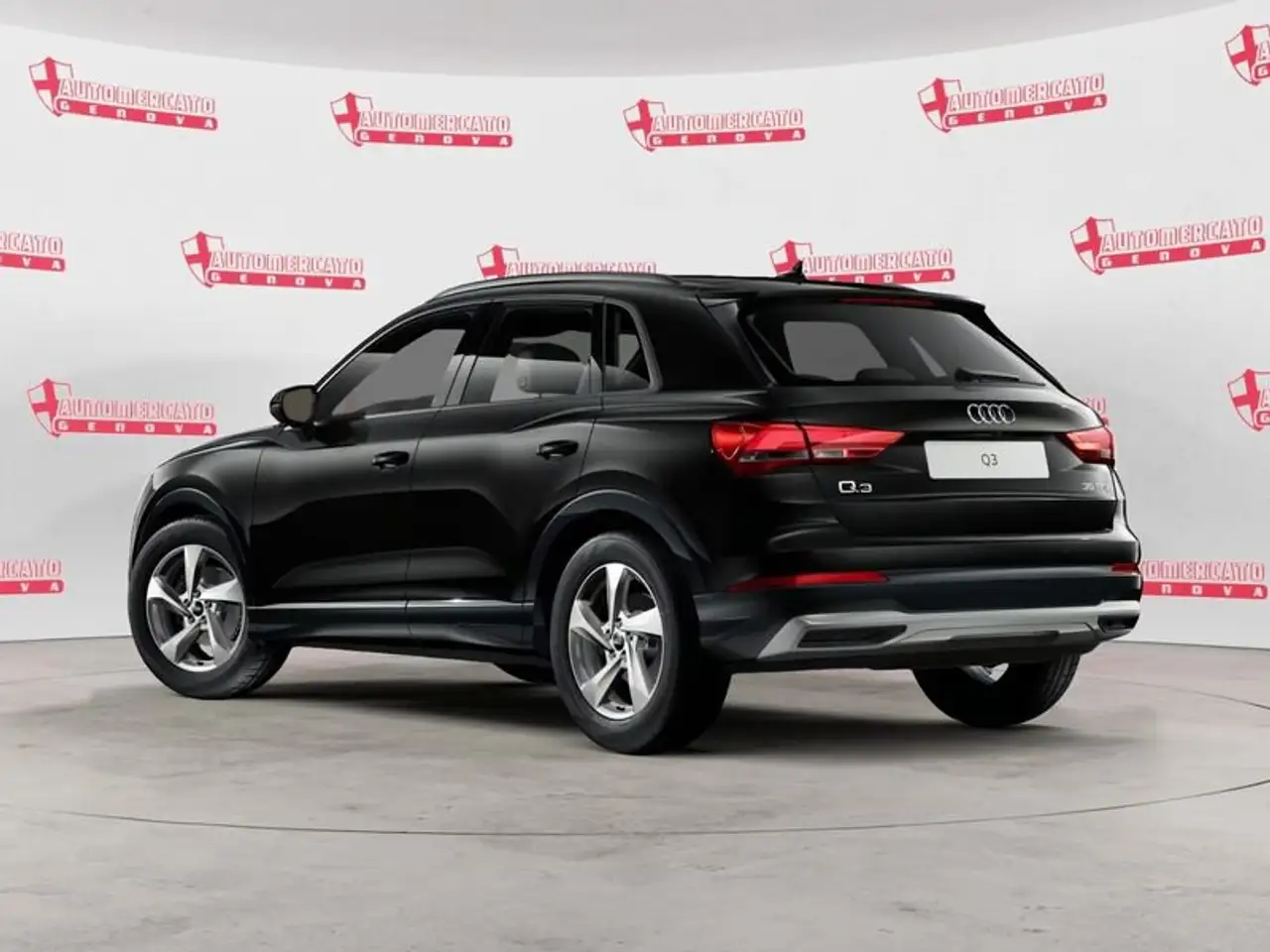 Audi Q3 TFSI 110 kW S tronic Business Advanced 2