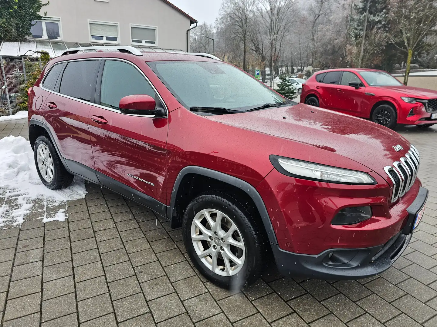 Jeep Cherokee Longitude 4WD / TÜV neu / abn. AHK Rot - 2