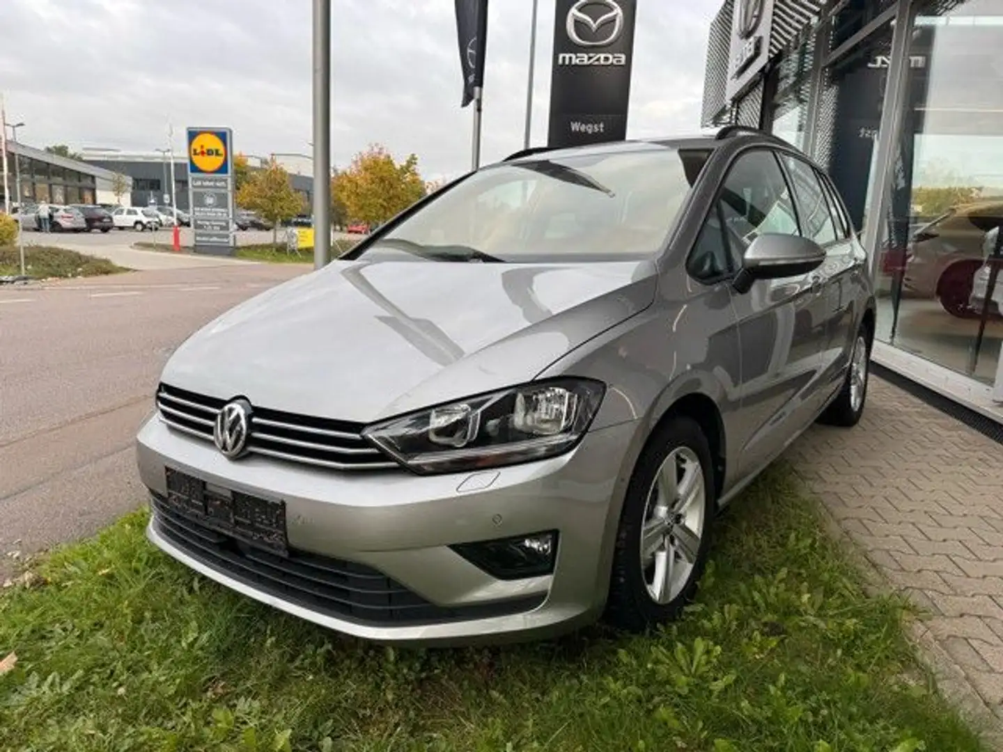 Volkswagen Golf Sportsvan VII Comfortline BMT/Start-Stopp Gris - 1