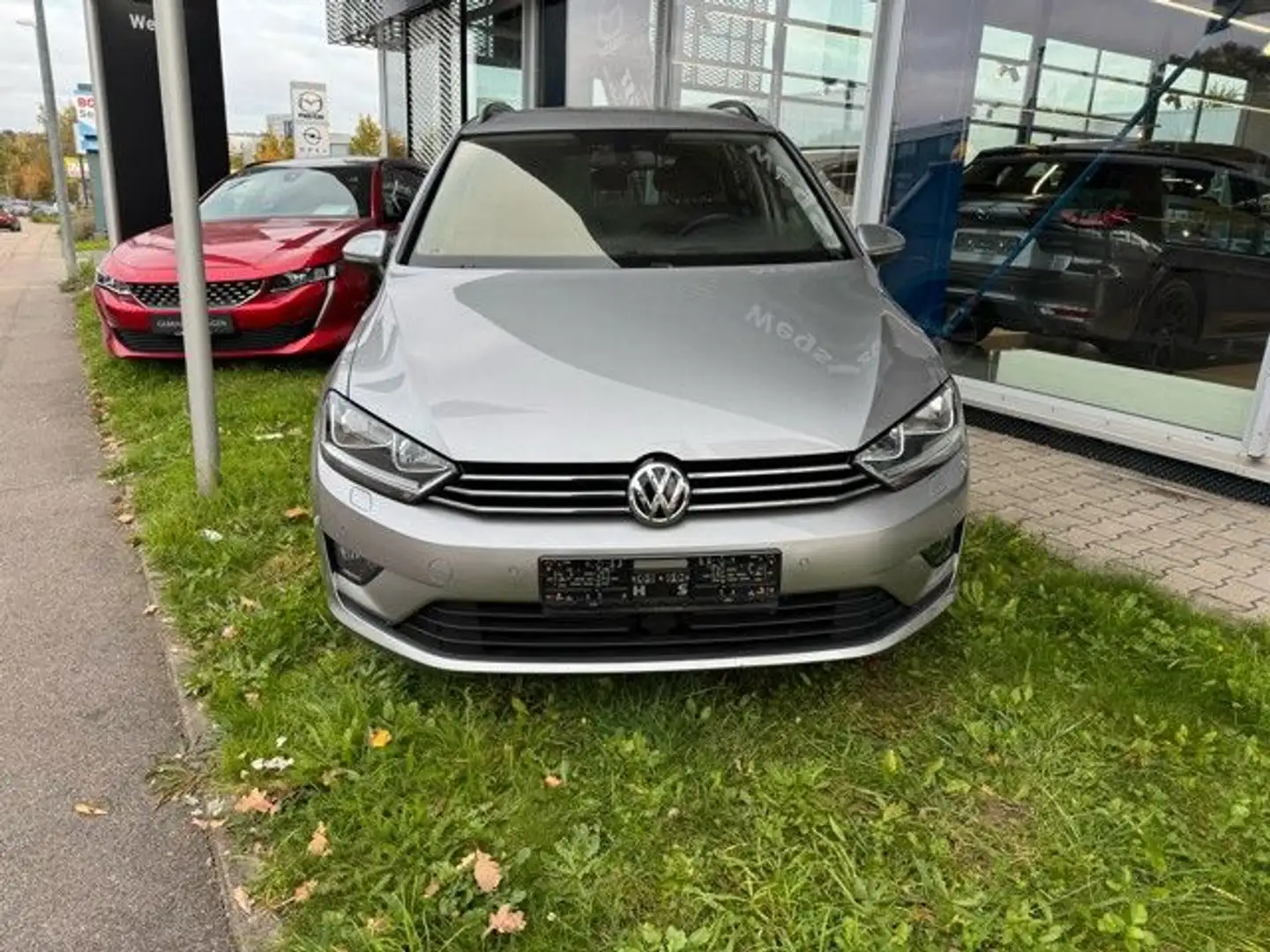 Volkswagen Golf Sportsvan VII Comfortline BMT/Start-Stopp Gris - 2