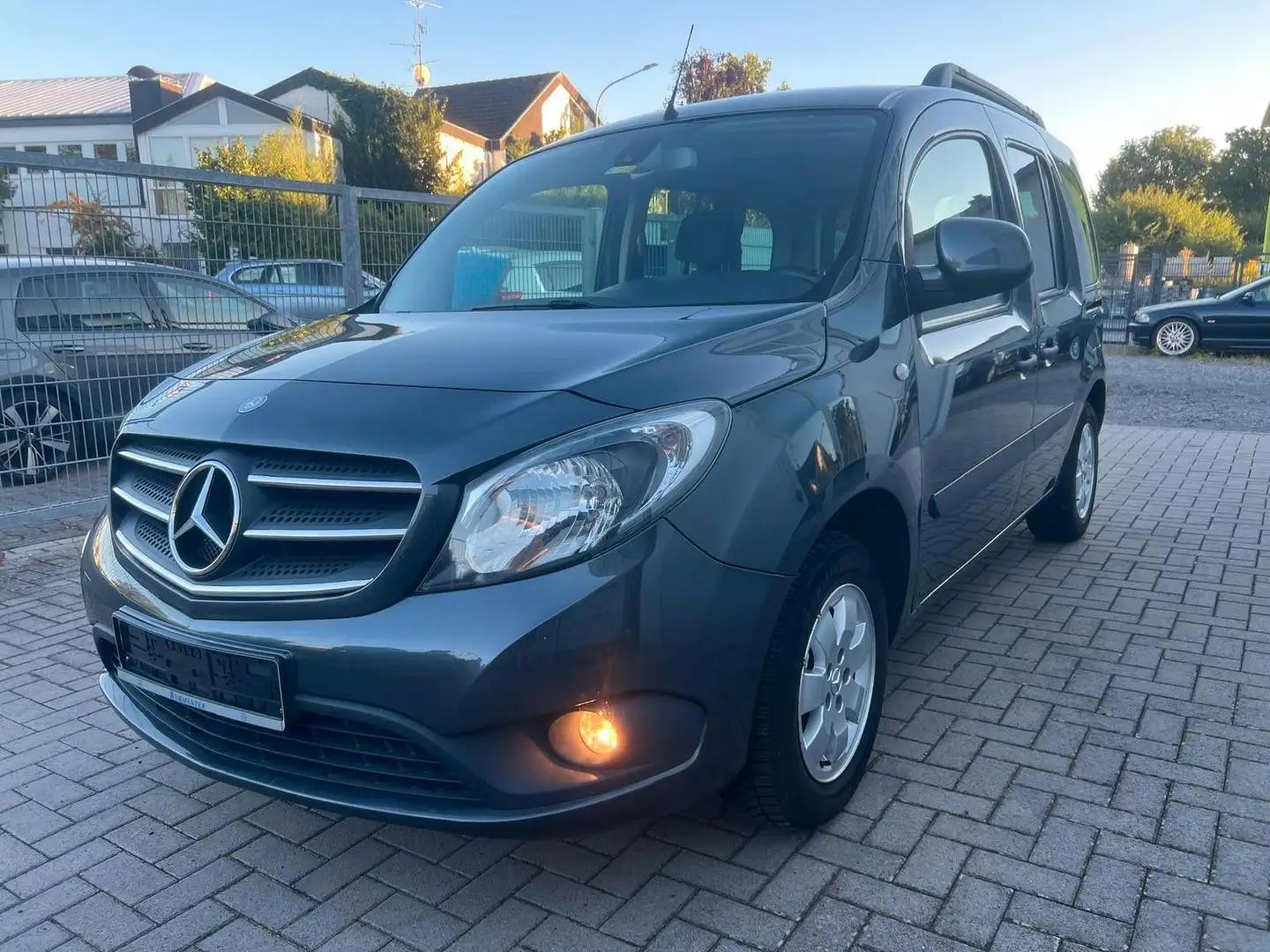 Mercedes-Benz Citan Kombi 112 lang Šedá - 1